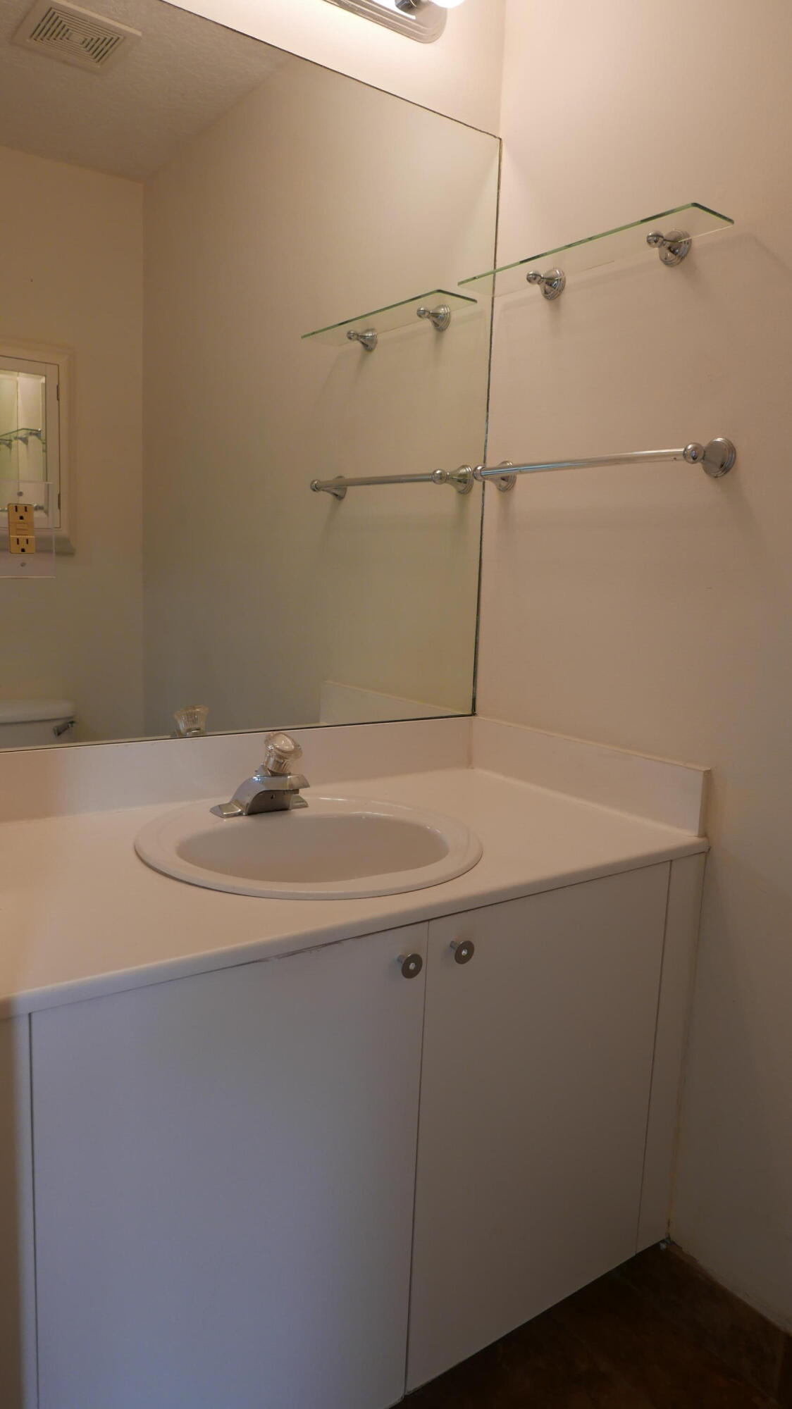 227 City View Drive Property Photo 13