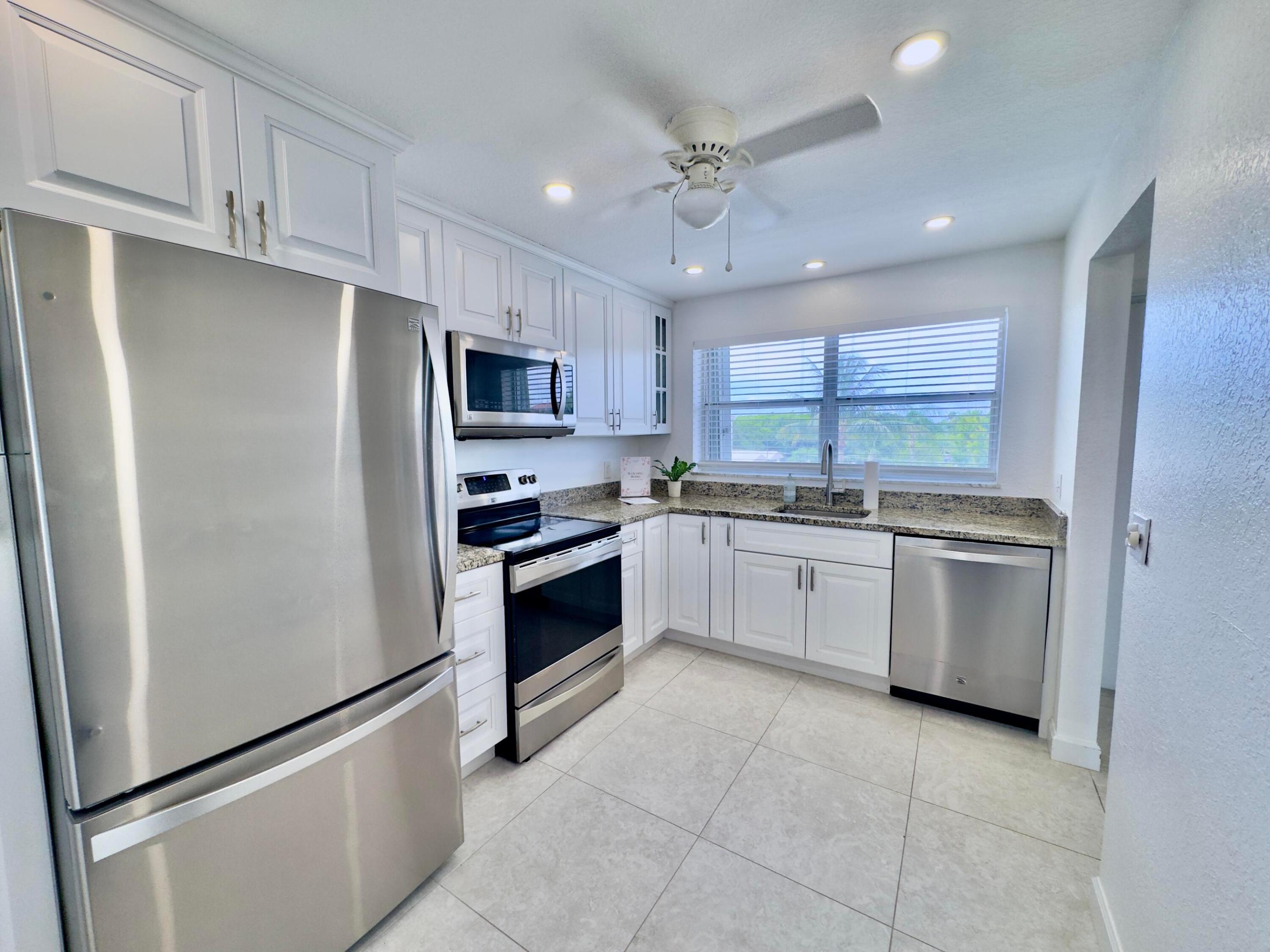 2016 S Federal Highway 404 Property Photo 2