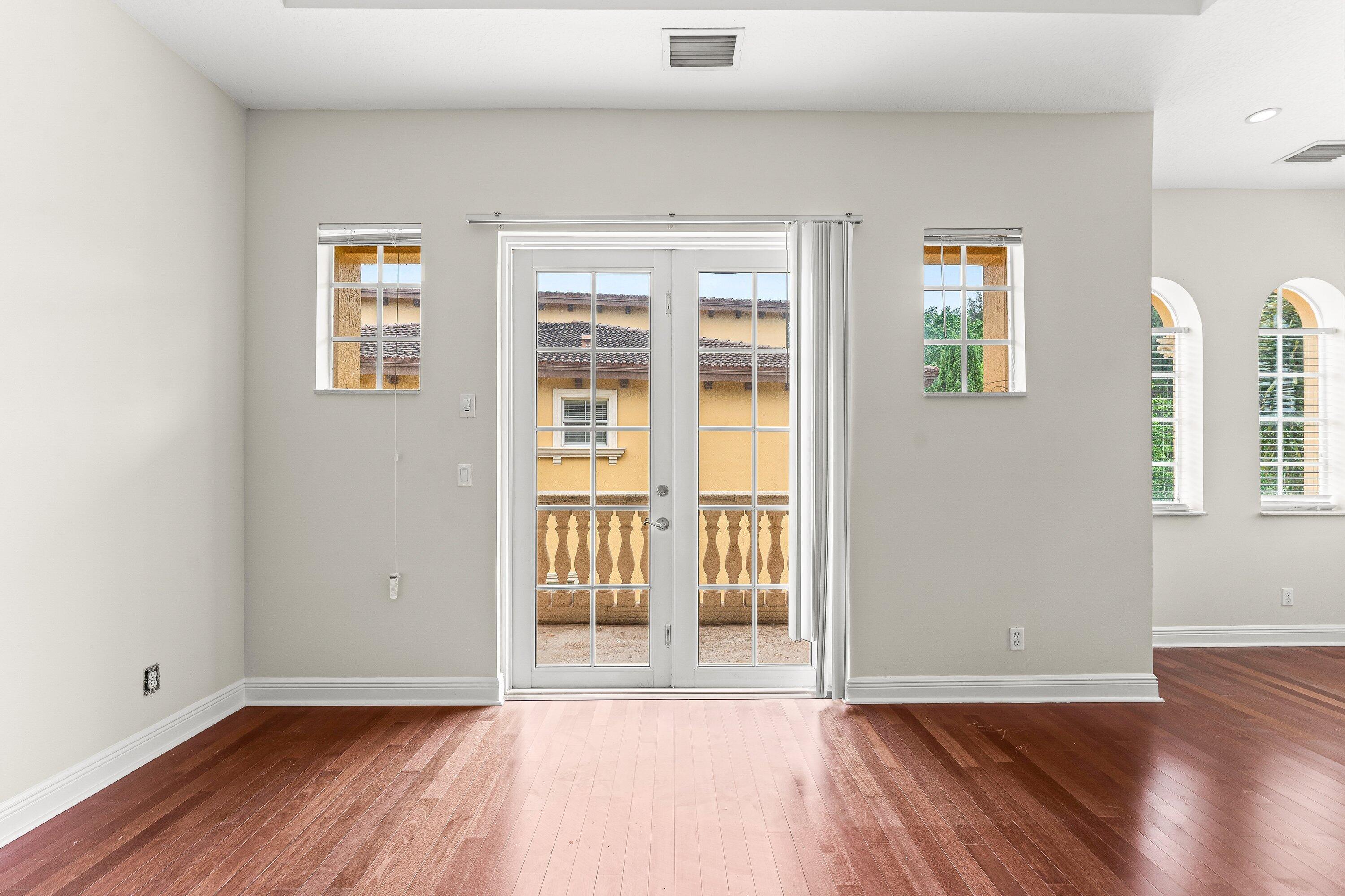 210 Ne 69th Circle Property Photo 18