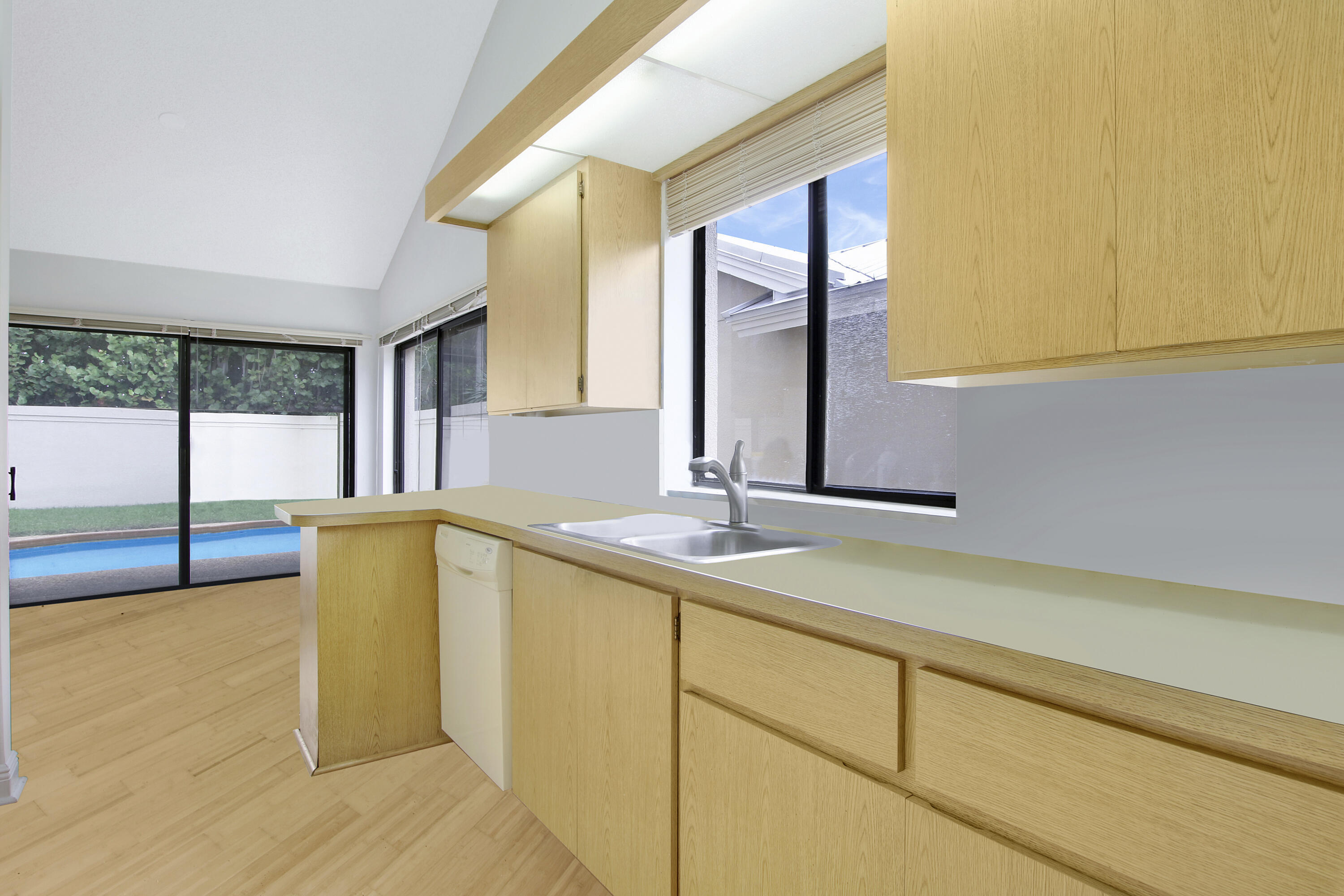 111 Seashore Drive Property Photo 6