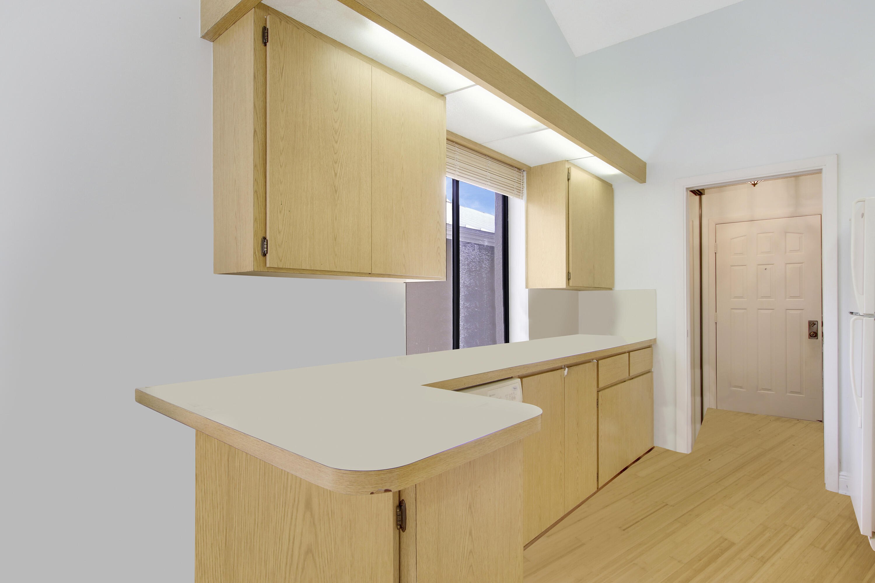 111 Seashore Drive Property Photo 7