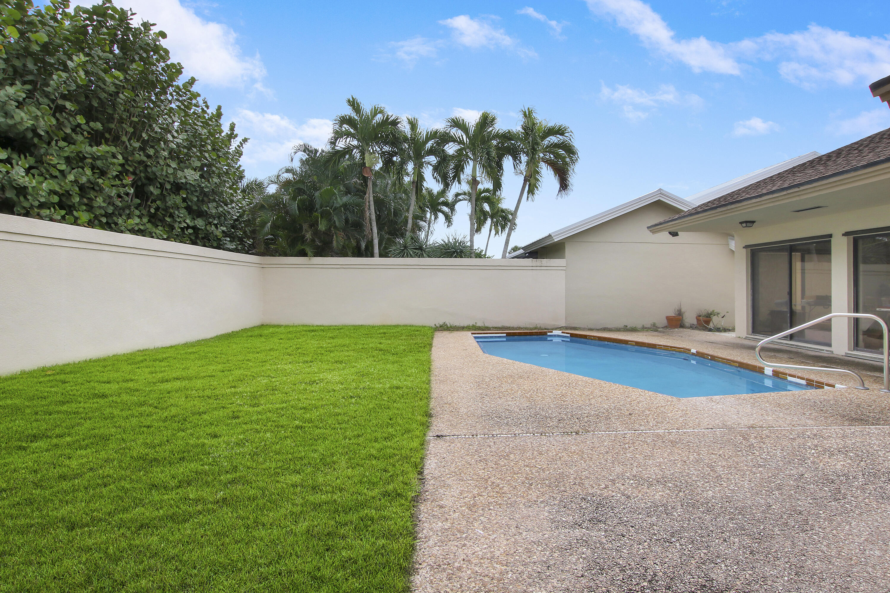 111 Seashore Drive Property Photo 19