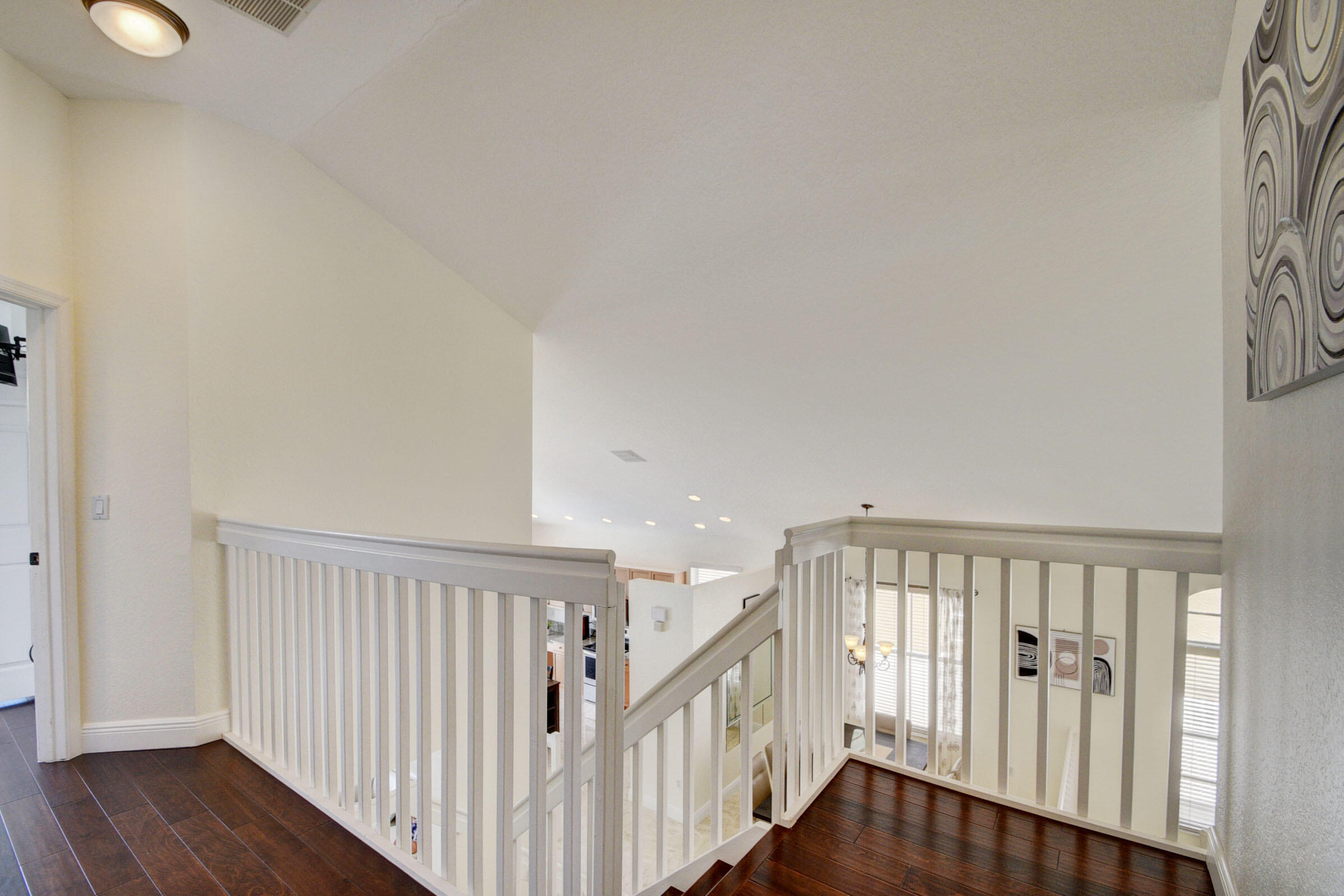 2418 Westmont Drive Property Photo 22