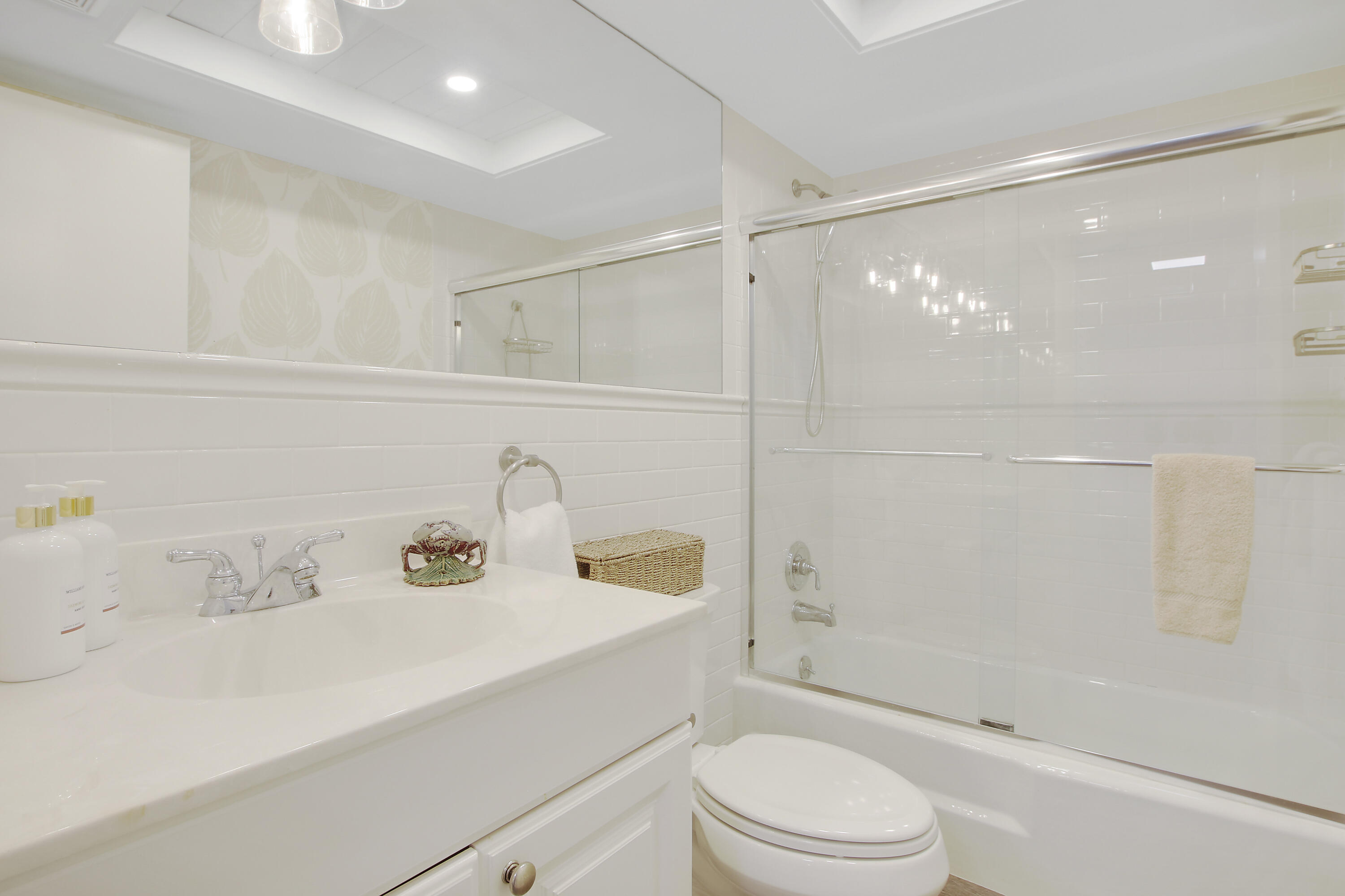 100 Waterway Road A303 Property Photo 16