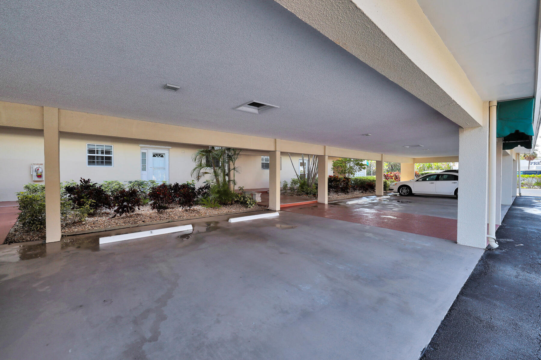 100 Waterway Road A303 Property Photo 44