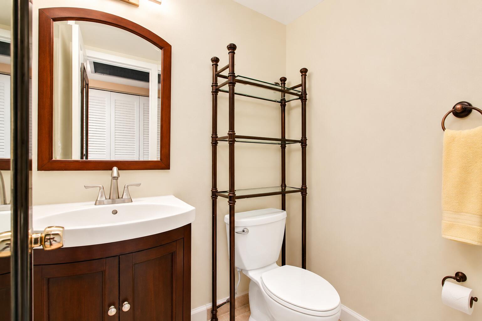 3008 Cornwall A Property Photo 16