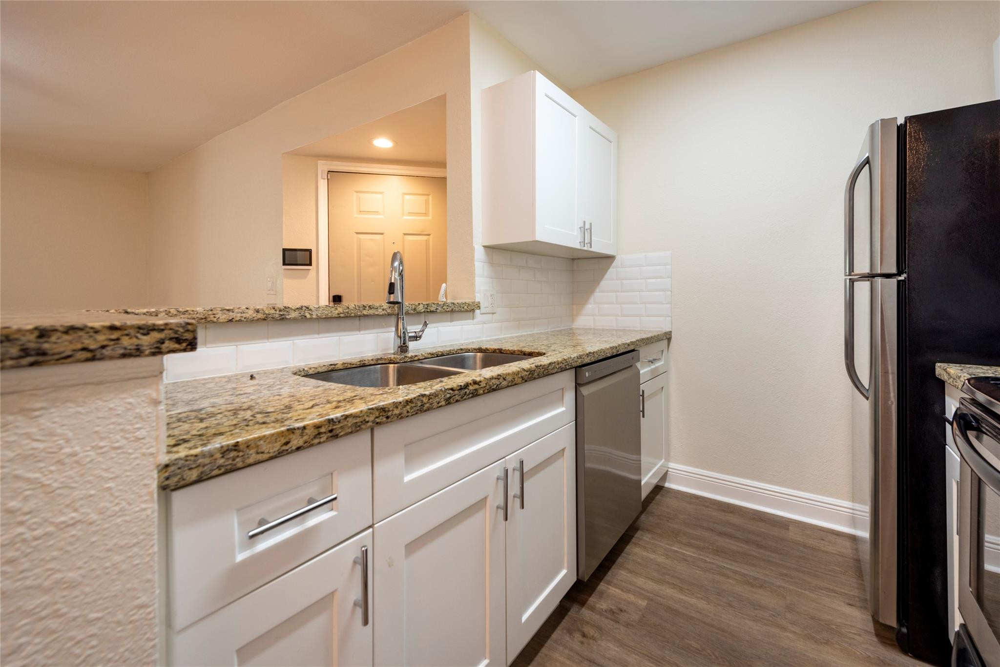 2906 S University Drive 10104 Property Photo 1