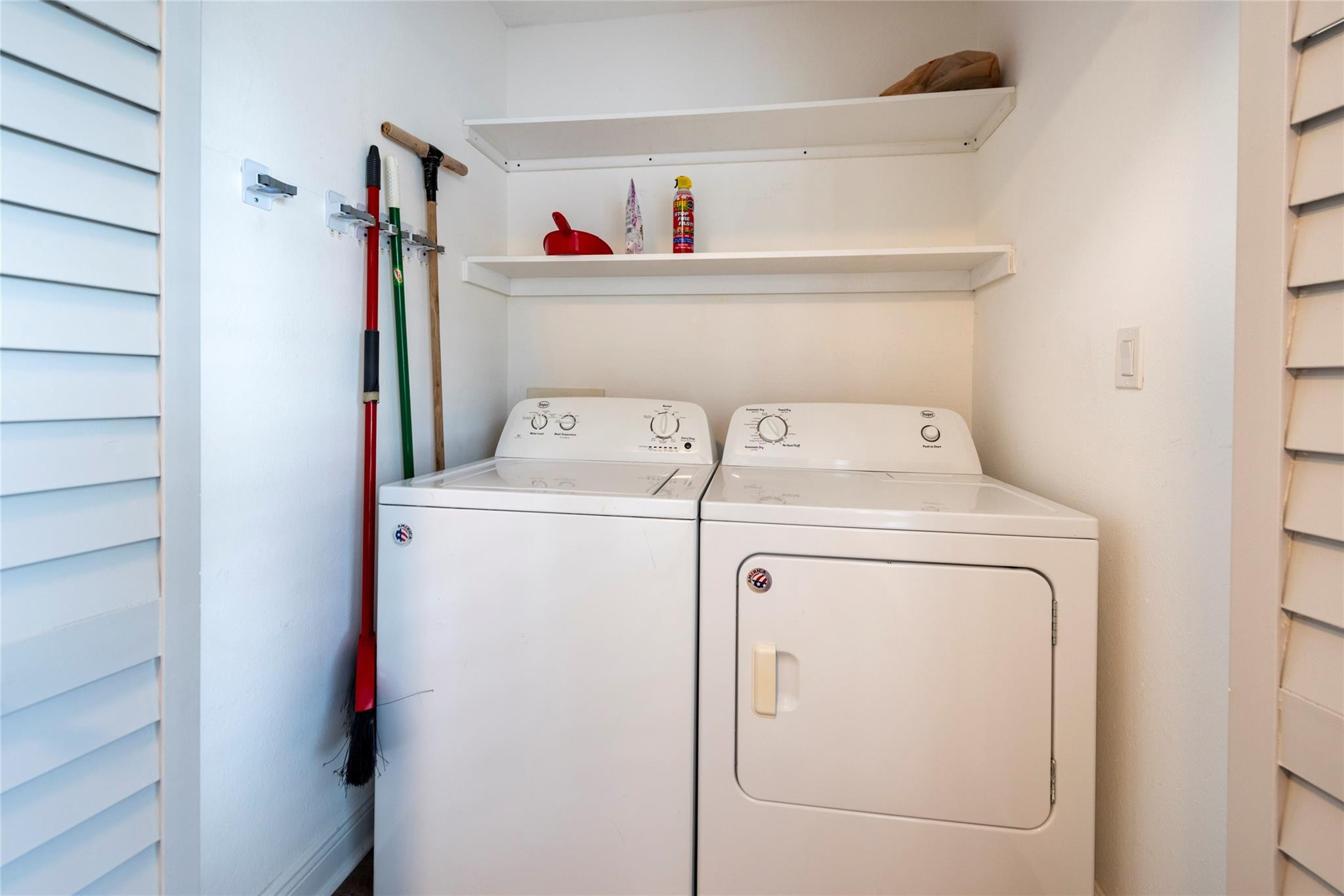 2906 S University Drive 10104 Property Photo 4