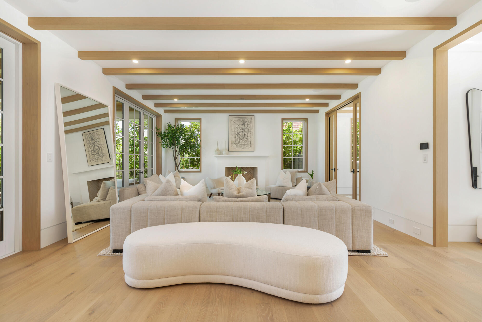 125 Worth Court N Property Photo 8