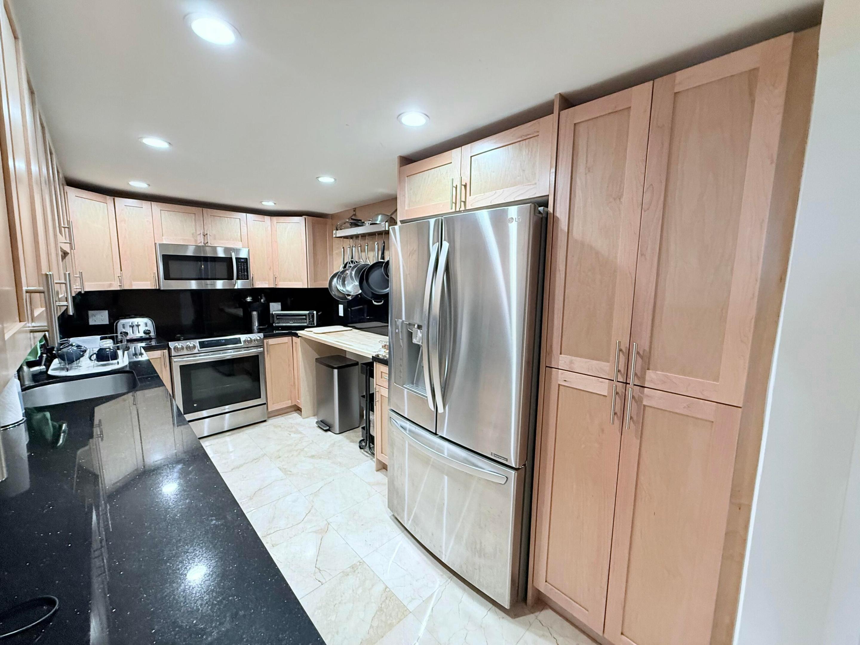 2851 S Ocean Boulevard 1a Property Photo 11