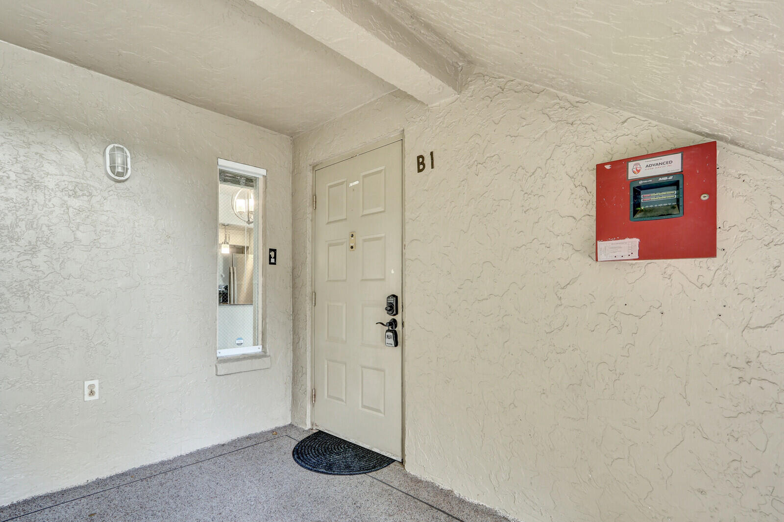 715 Sunny Pine Way B1 Property Photo 3