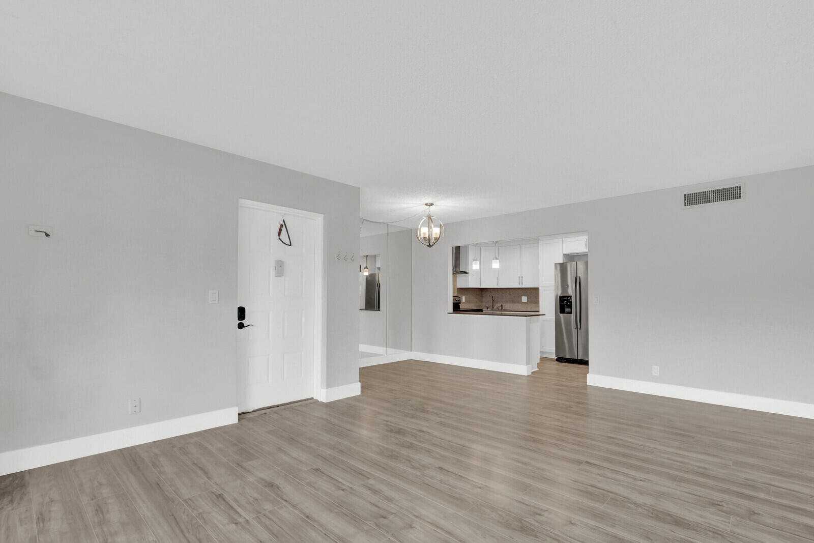 715 Sunny Pine Way B1 Property Photo 4