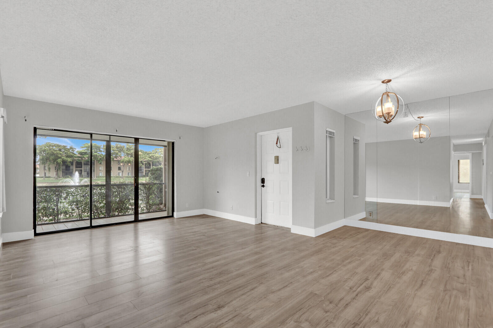715 Sunny Pine Way B1 Property Photo 10