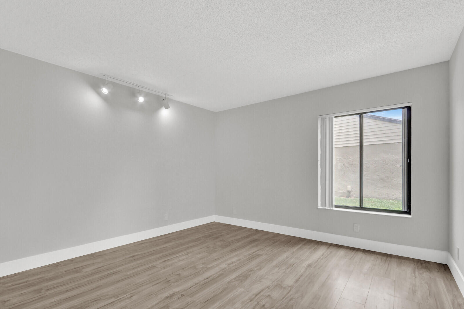 715 Sunny Pine Way B1 Property Photo 16
