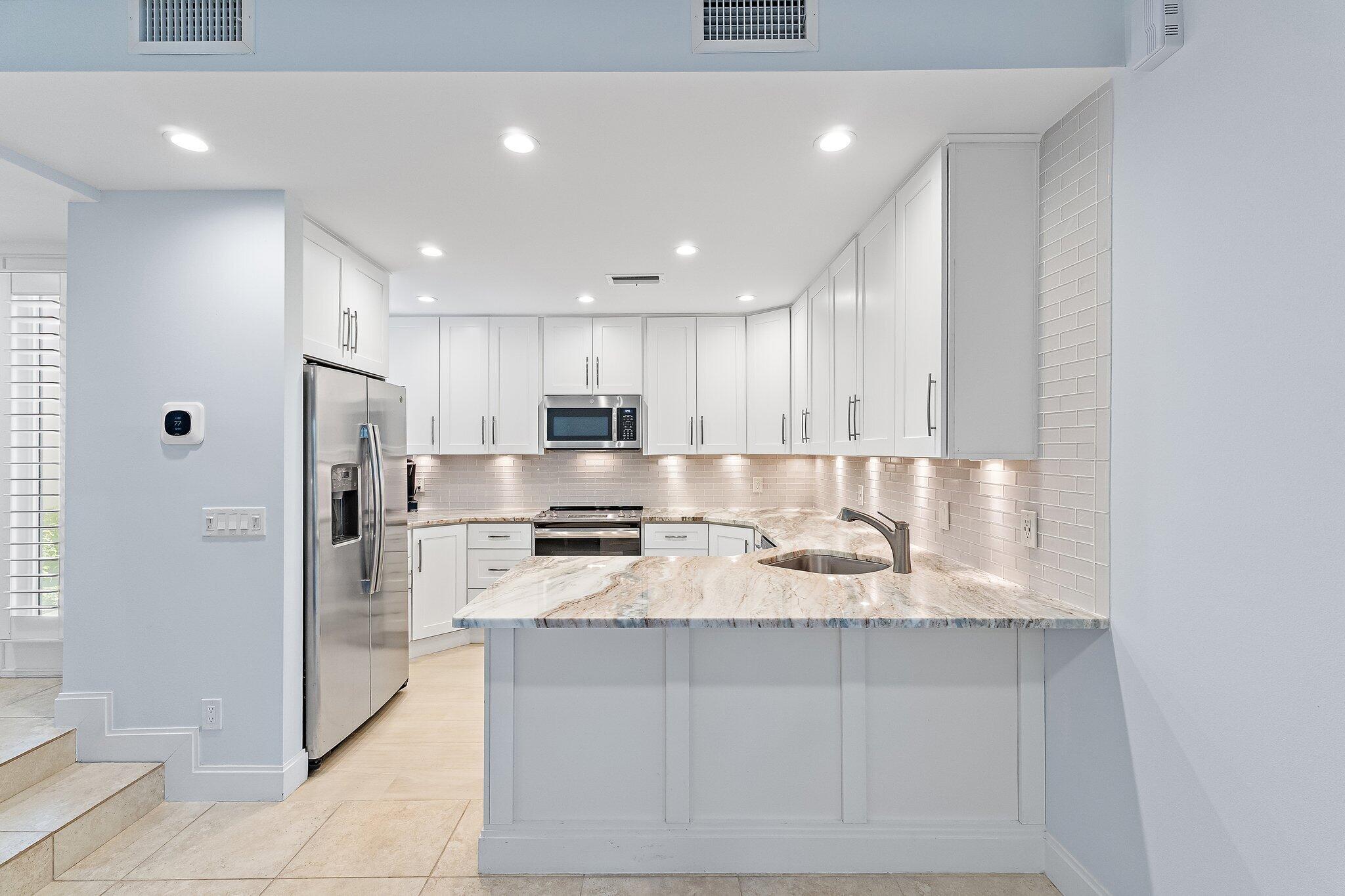 B26036782 Property Photo 14