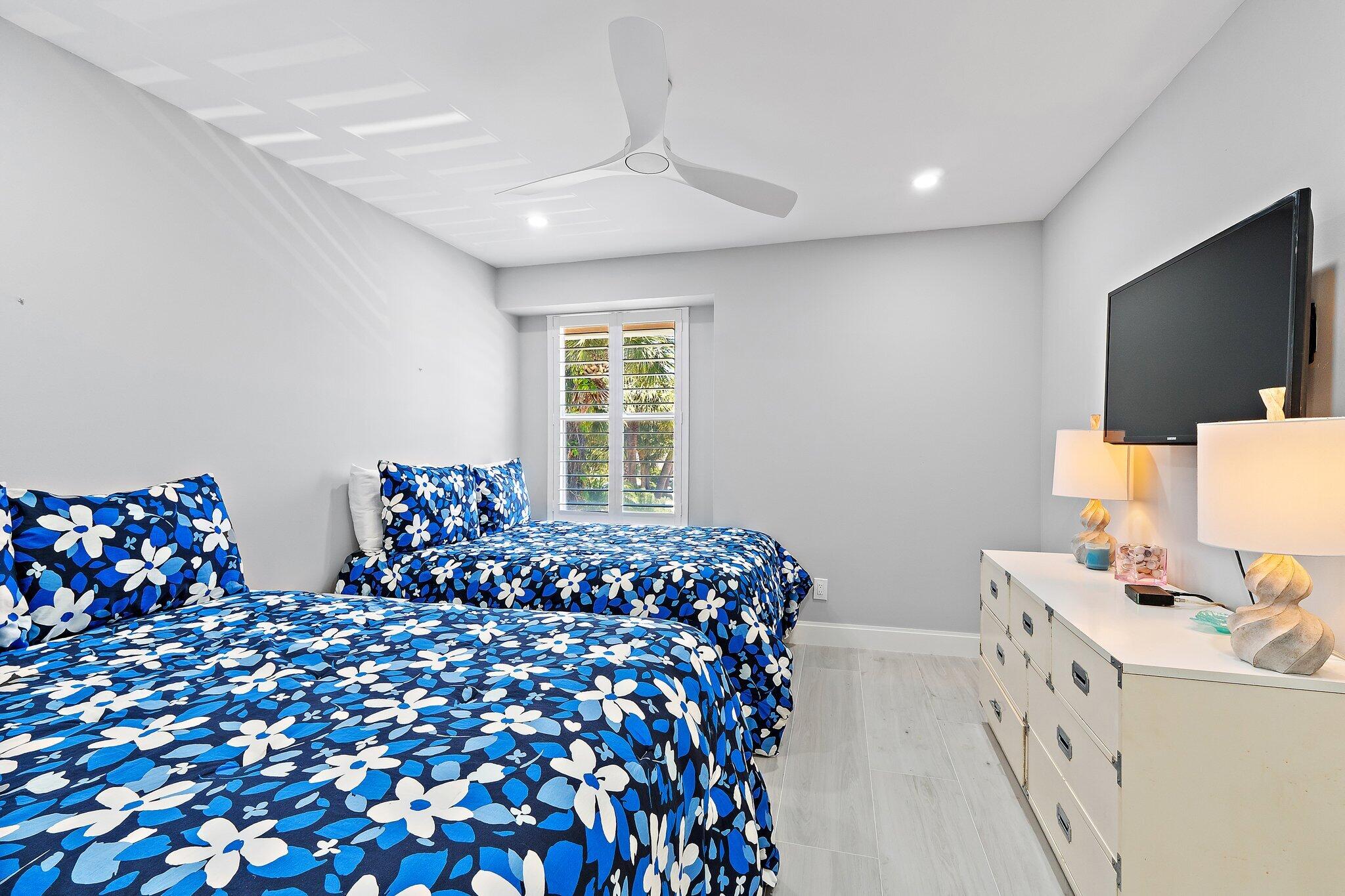 B26036782 Property Photo 24
