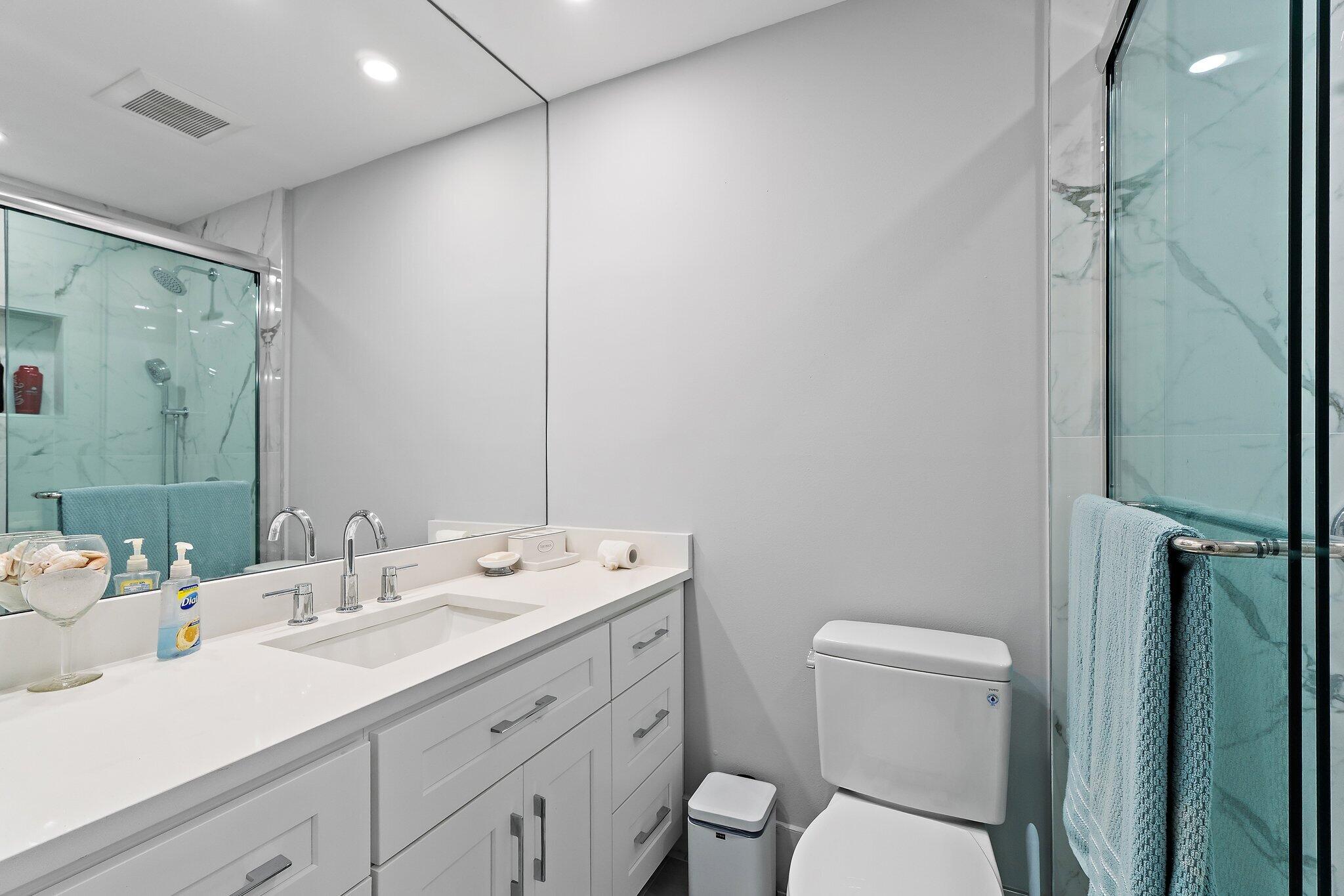 B26036782 Property Photo 26