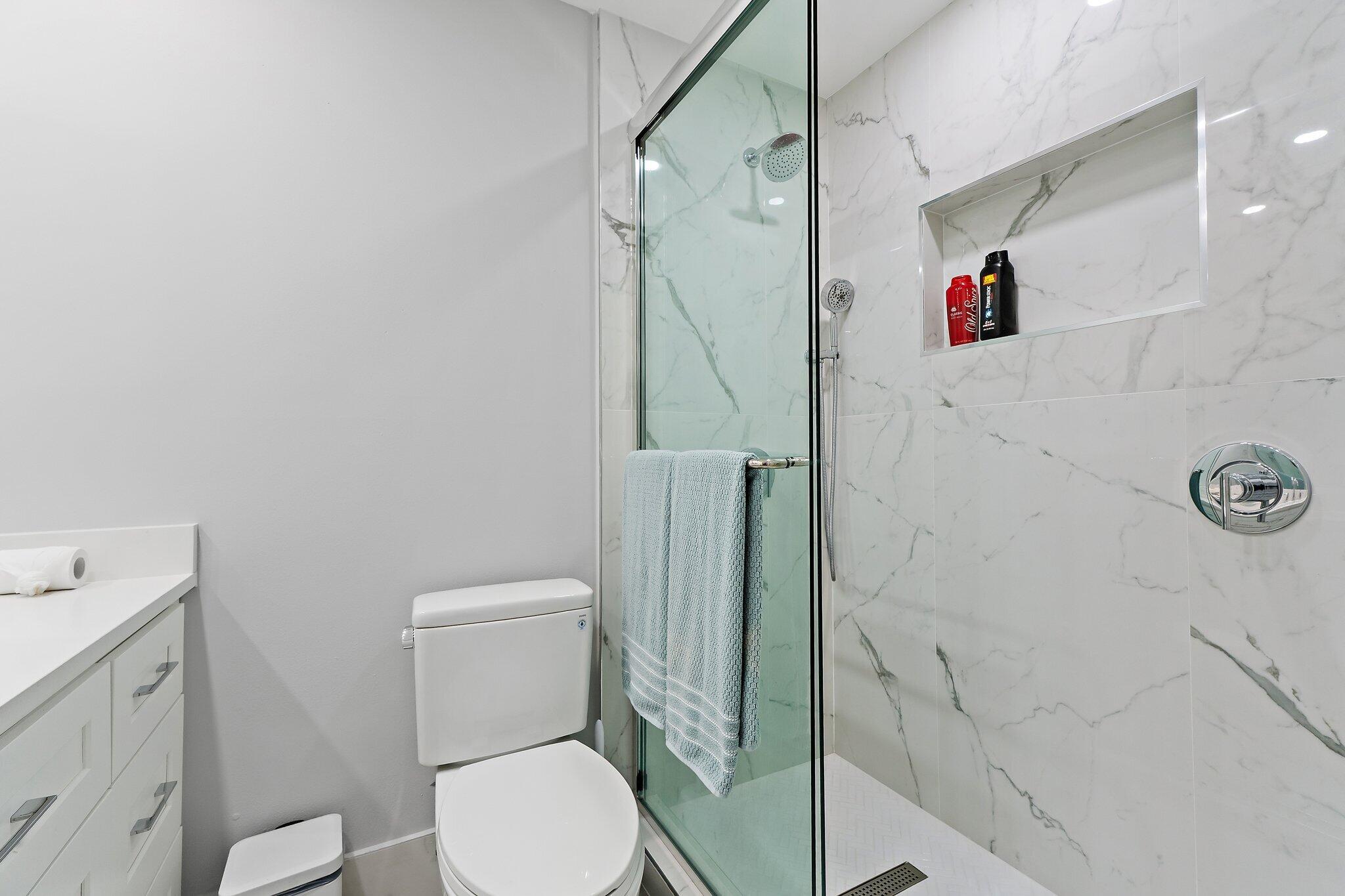 B26036782 Property Photo 27