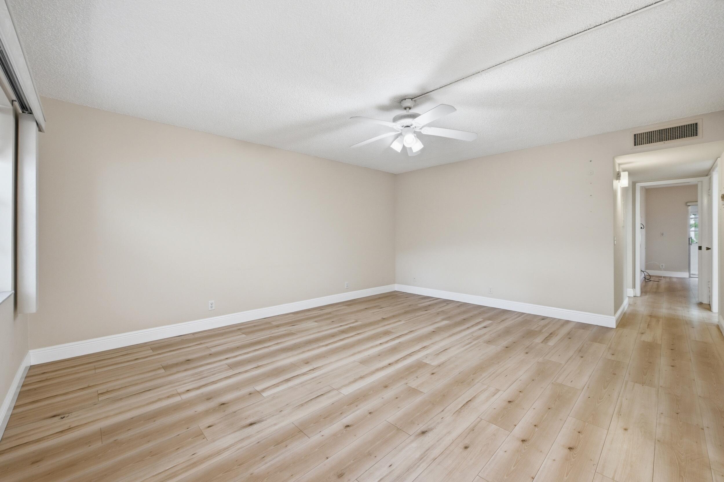 442 Normandy J Property Photo 9
