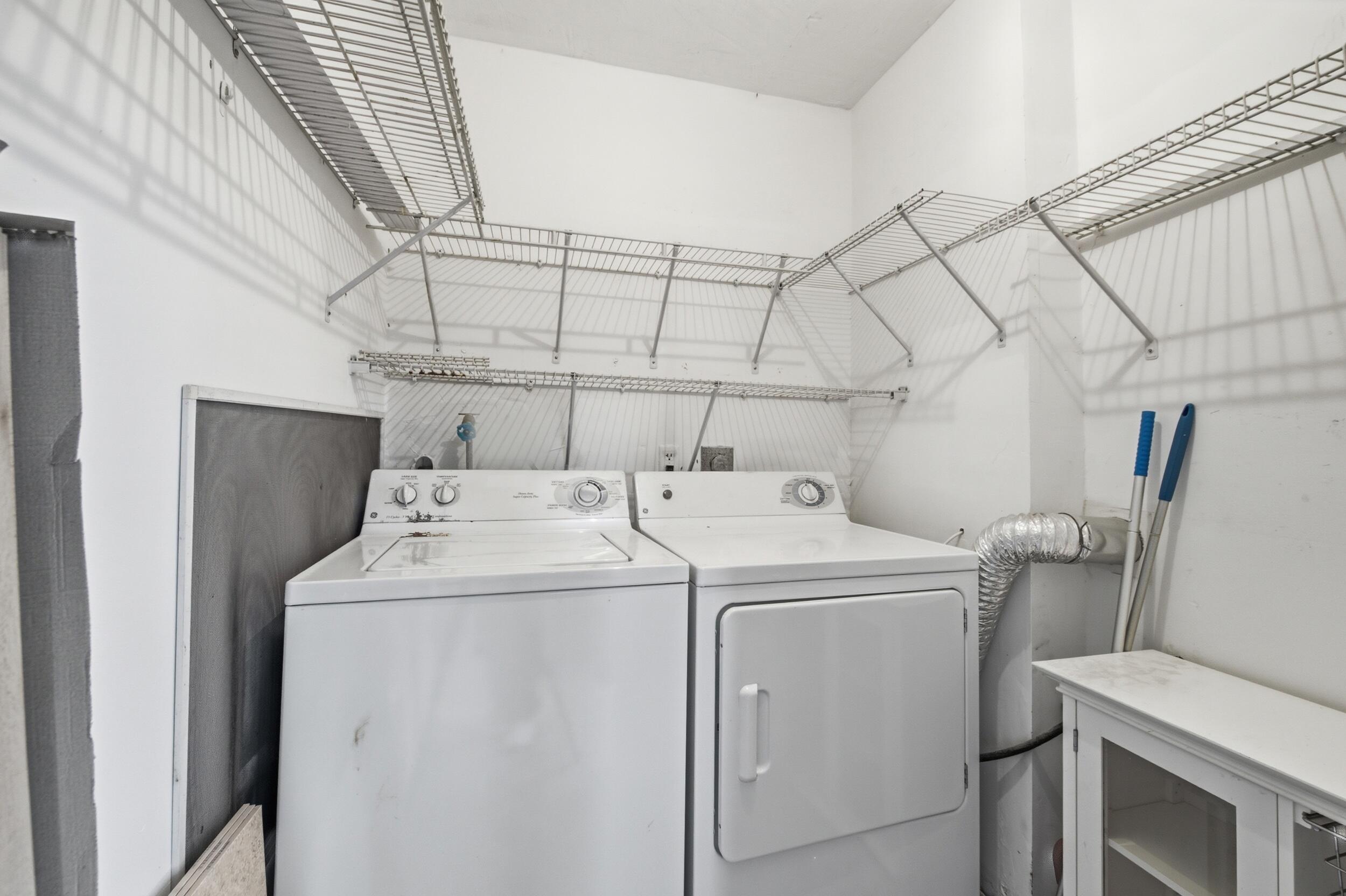 442 Normandy J Property Photo 23
