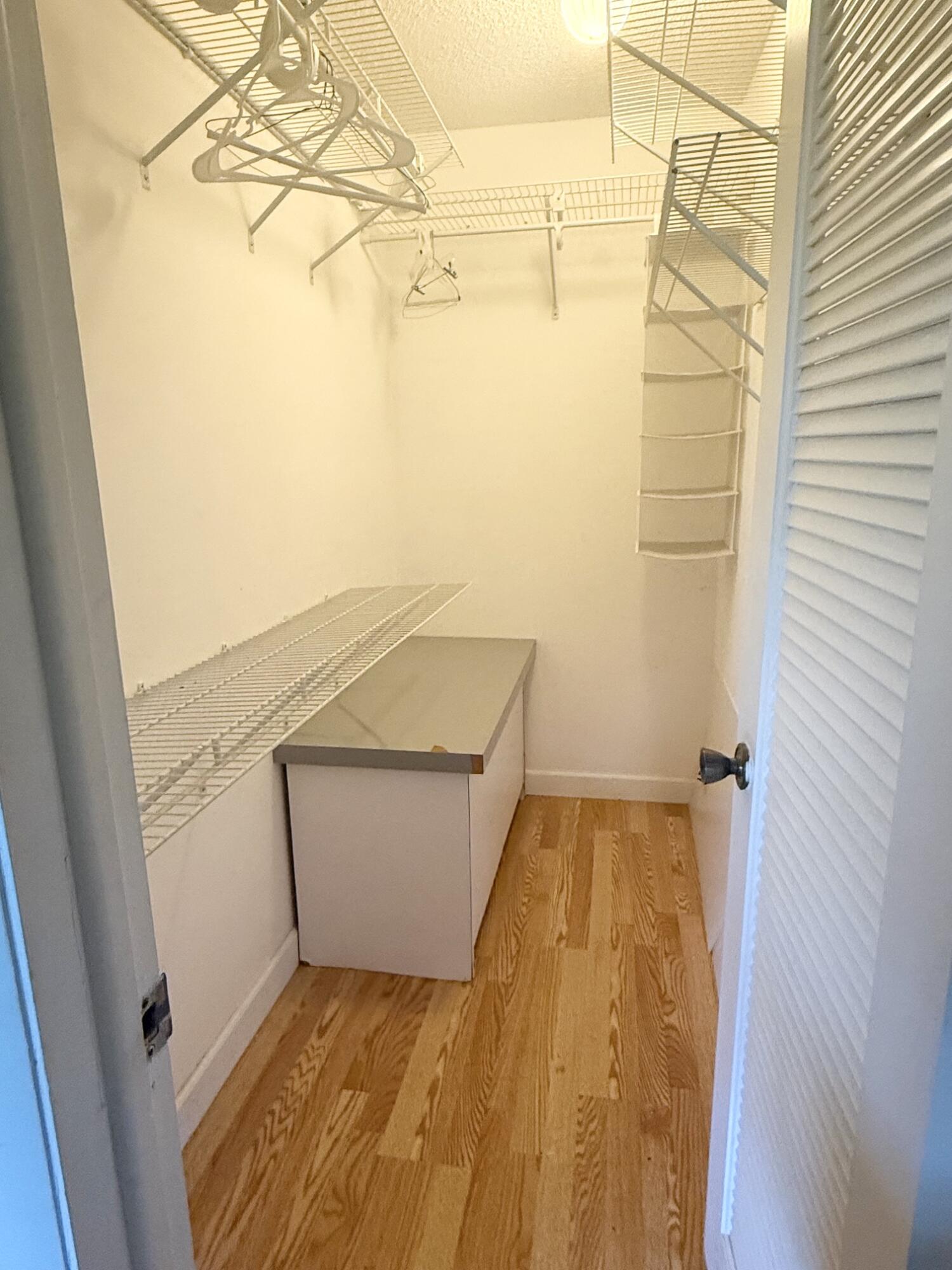 814 Burgundy Q Property Photo 6