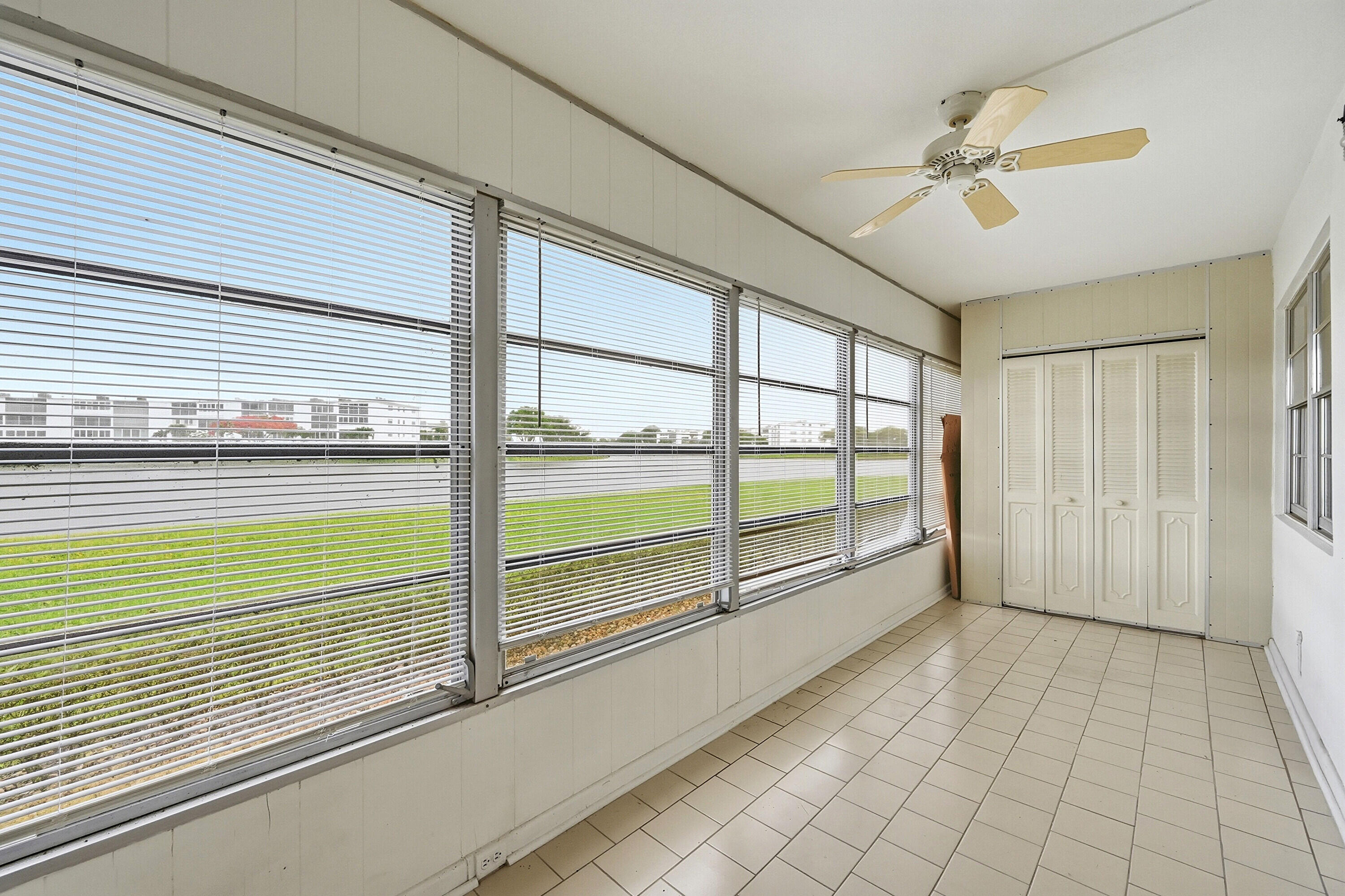 1043 Cornwall C Property Photo 20