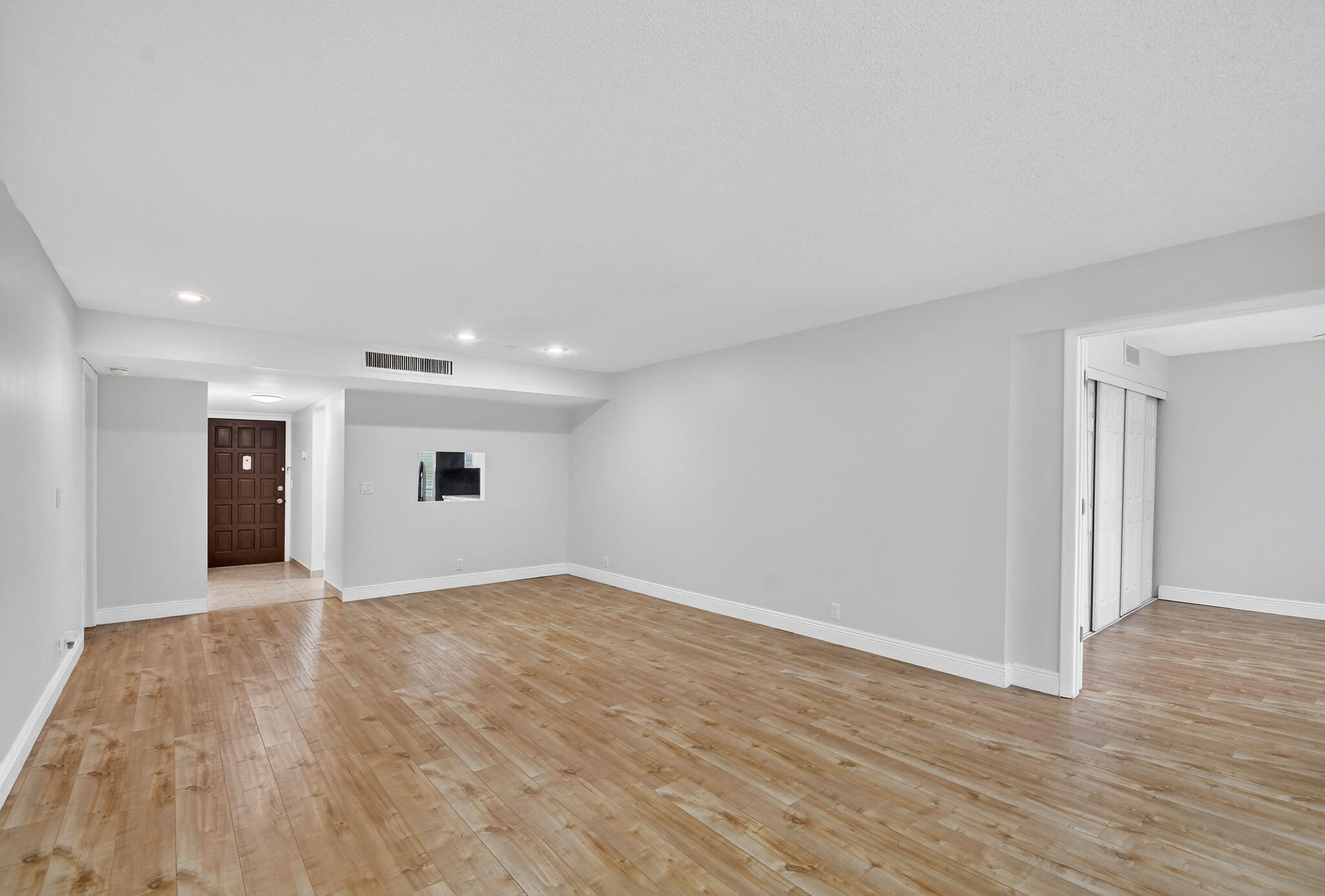4080 Tivoli Court 206 Property Photo 10
