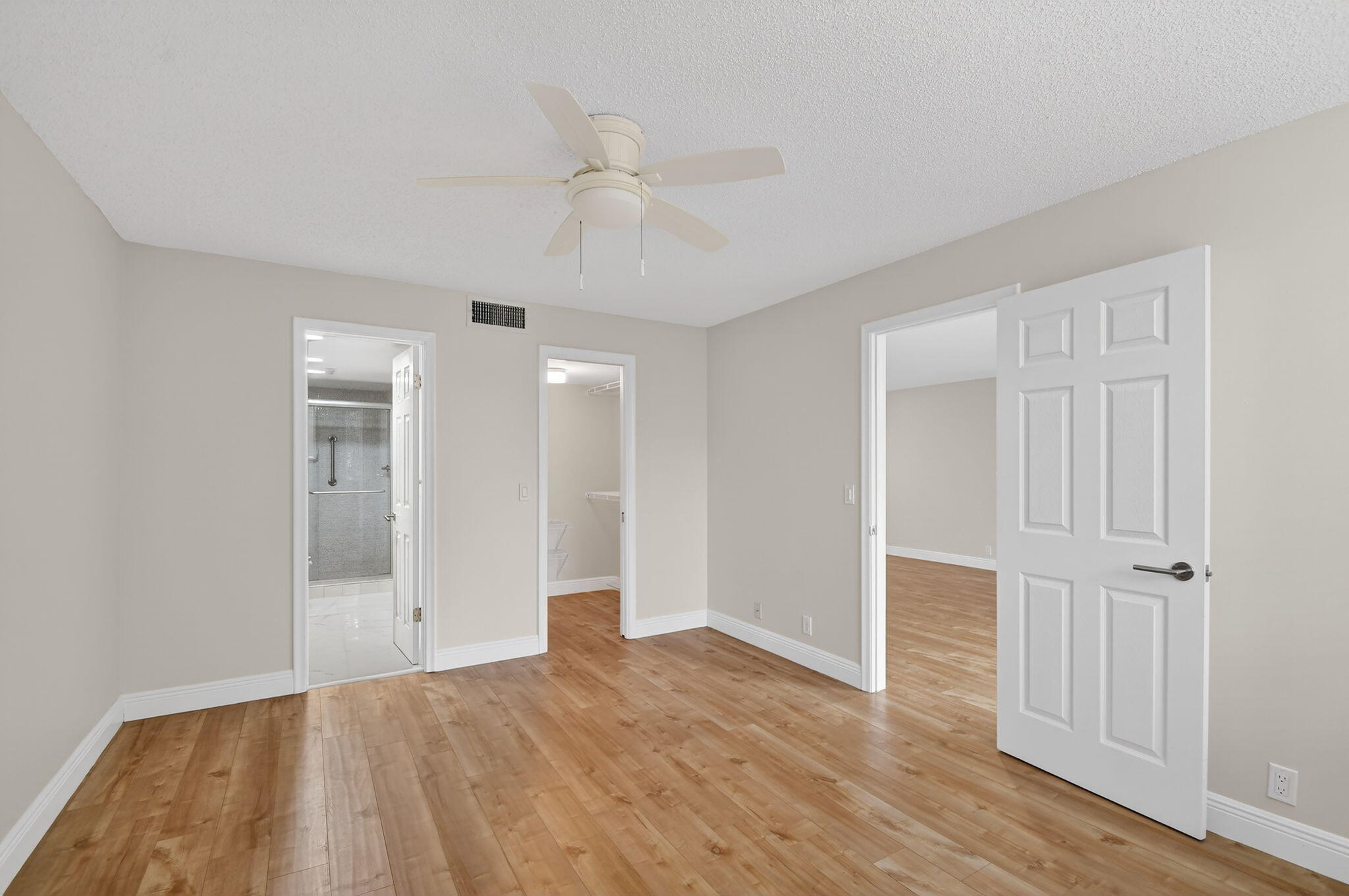 4080 Tivoli Court 206 Property Photo 14