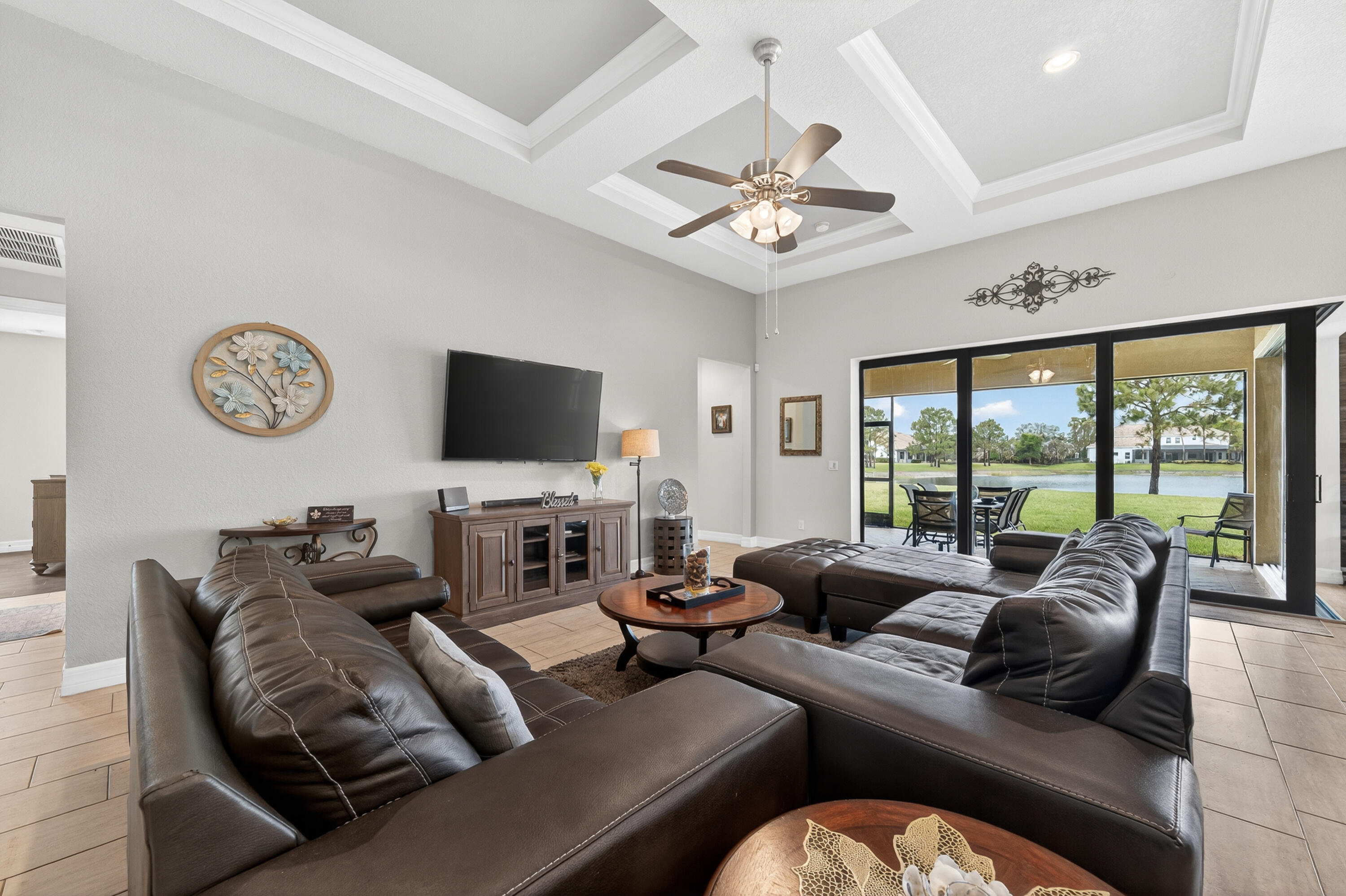 941 Sw Sea Green Street Property Photo 12