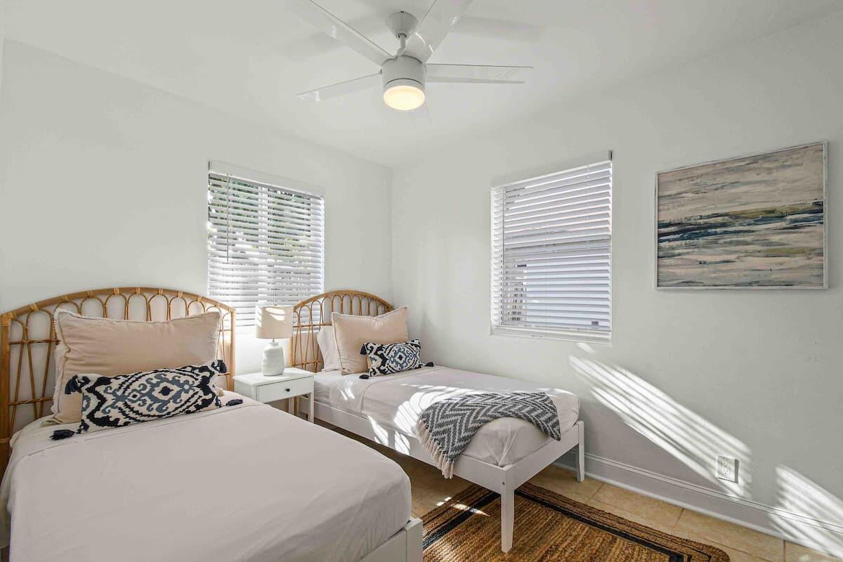 427 Conniston Road B Property Photo 6