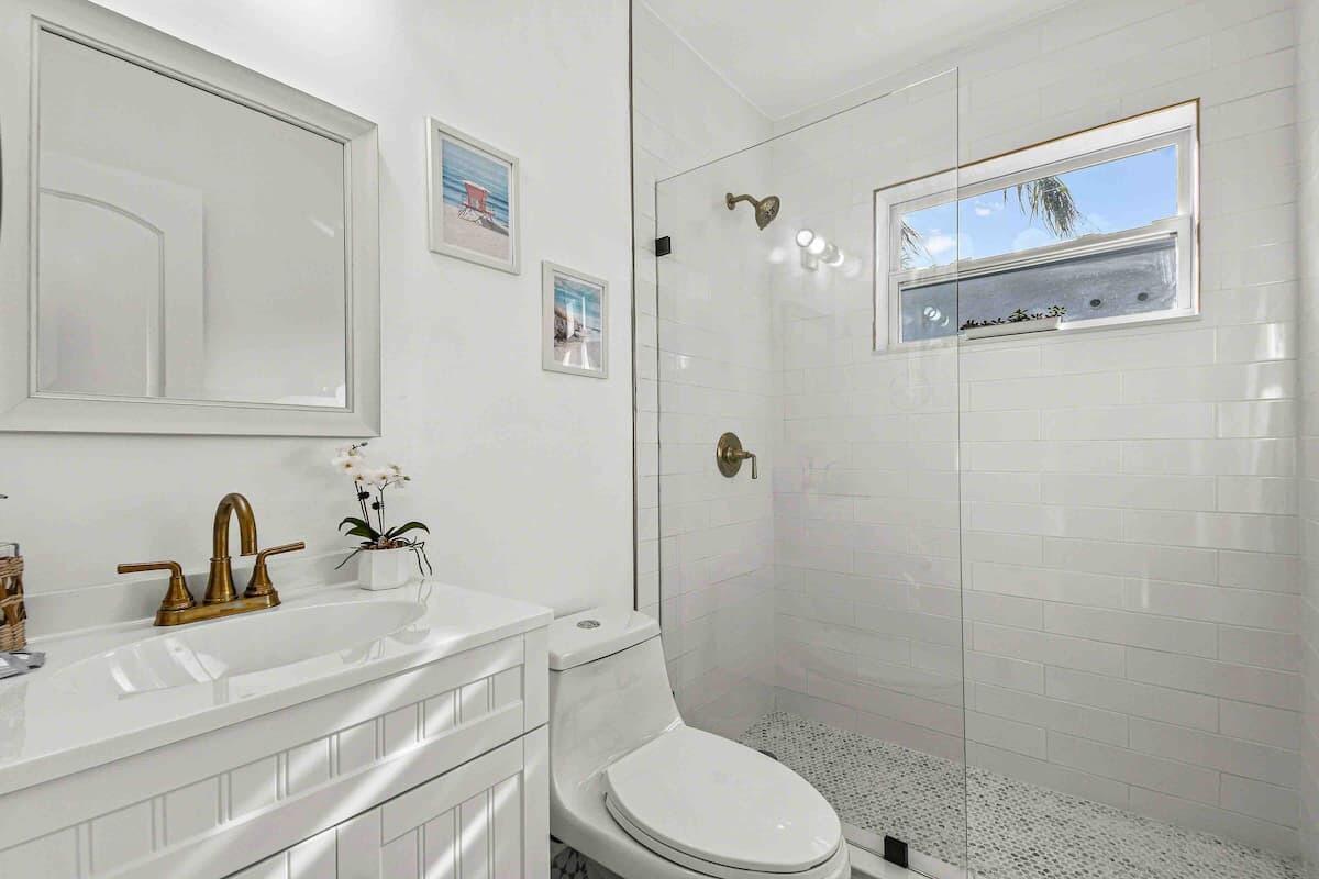 427 Conniston Road B Property Photo 7