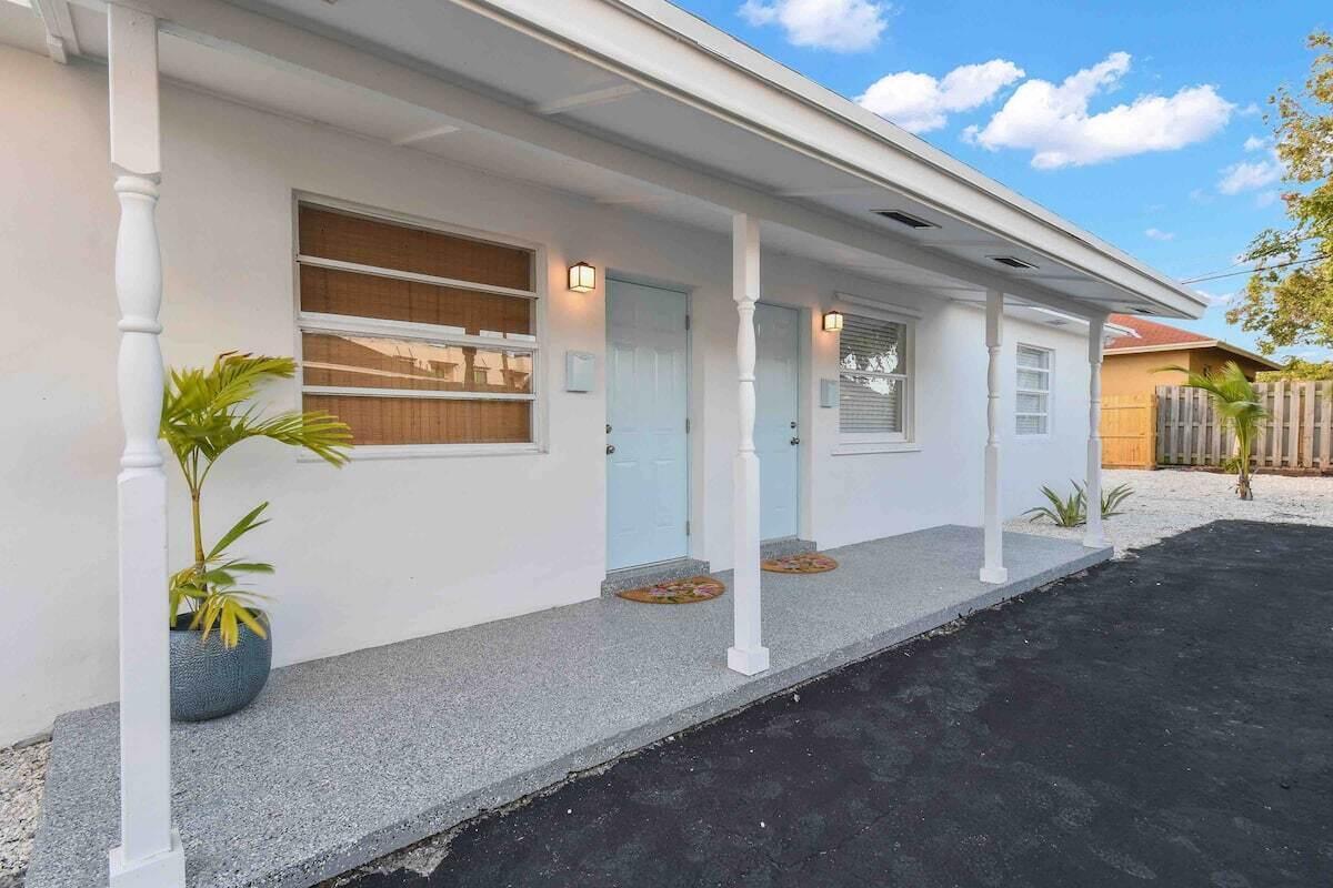 427 Conniston Road B Property Photo 8