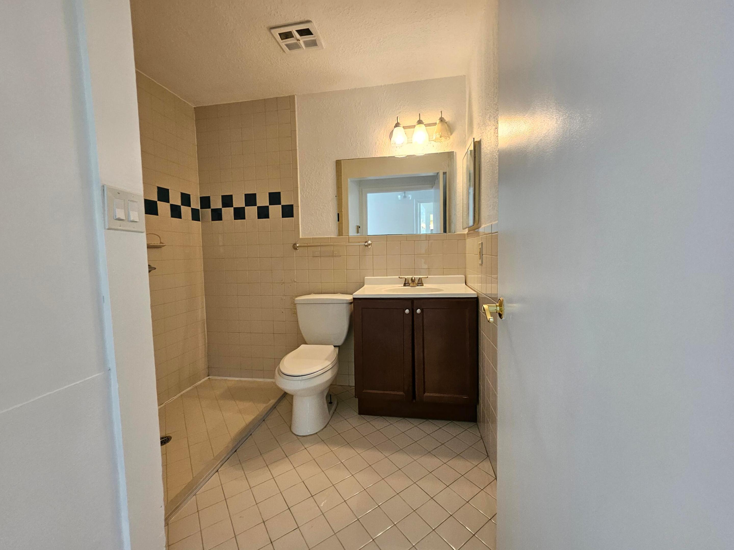 8431 Nw 12th Street D68 Property Photo 17