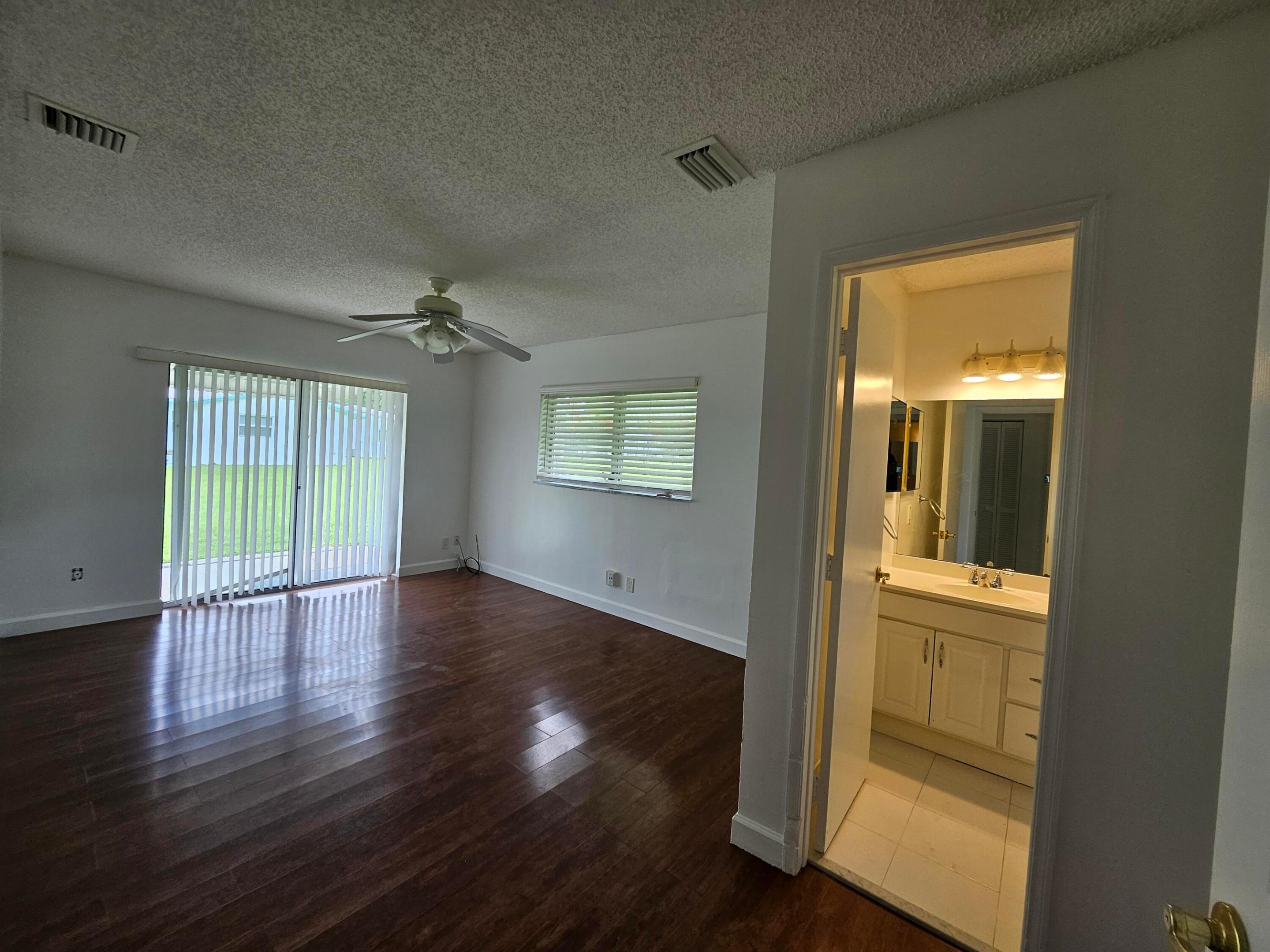 8431 Nw 12th Street D68 Property Photo 21