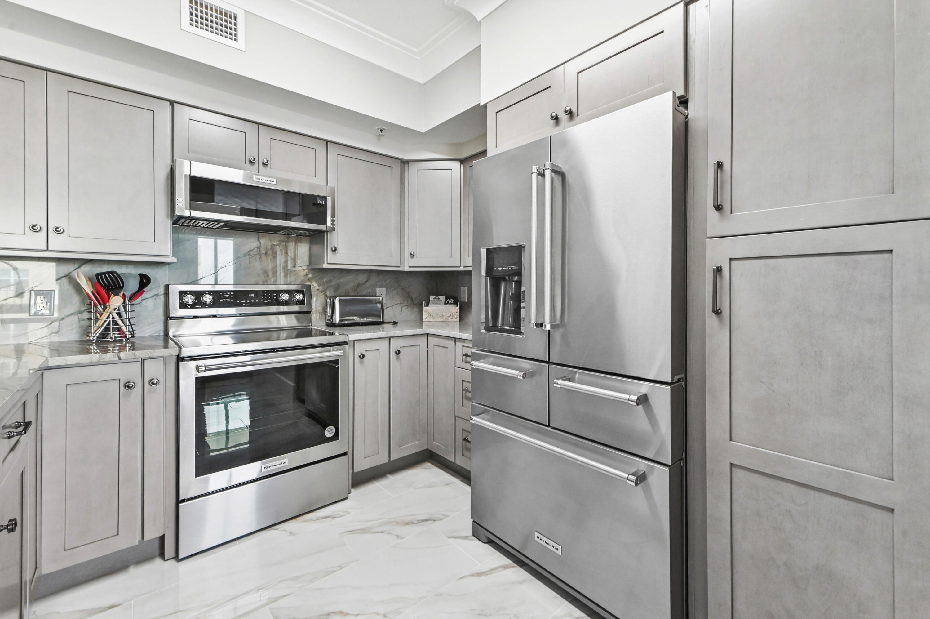 625 Casa Loma Boulevard 909 Property Photo 7