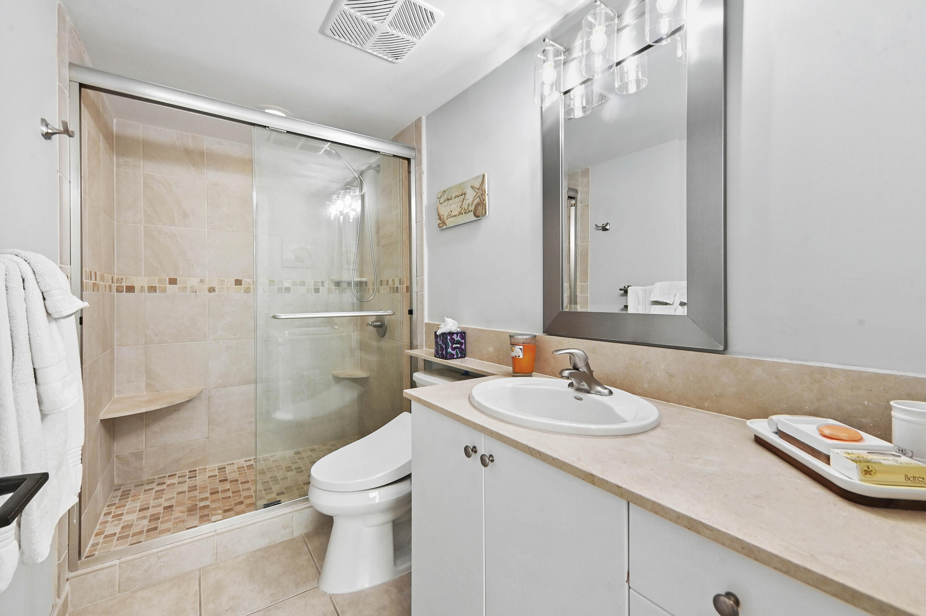 625 Casa Loma Boulevard 909 Property Photo 20