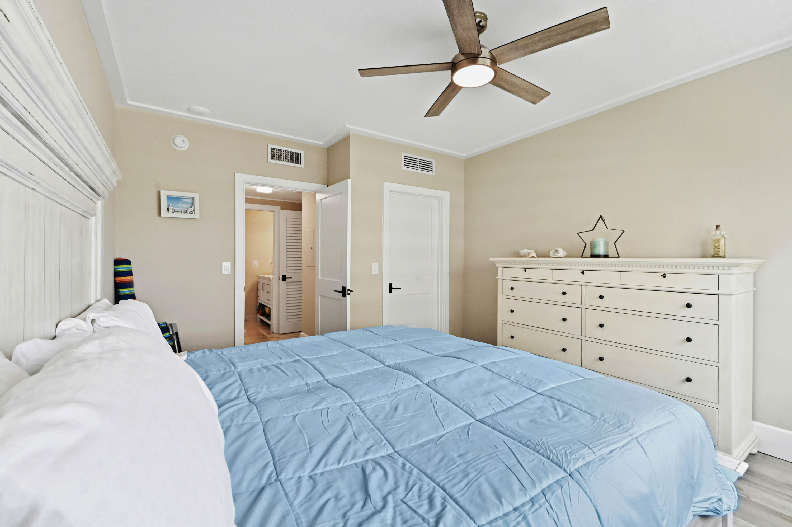 625 Casa Loma Boulevard 909 Property Photo 23