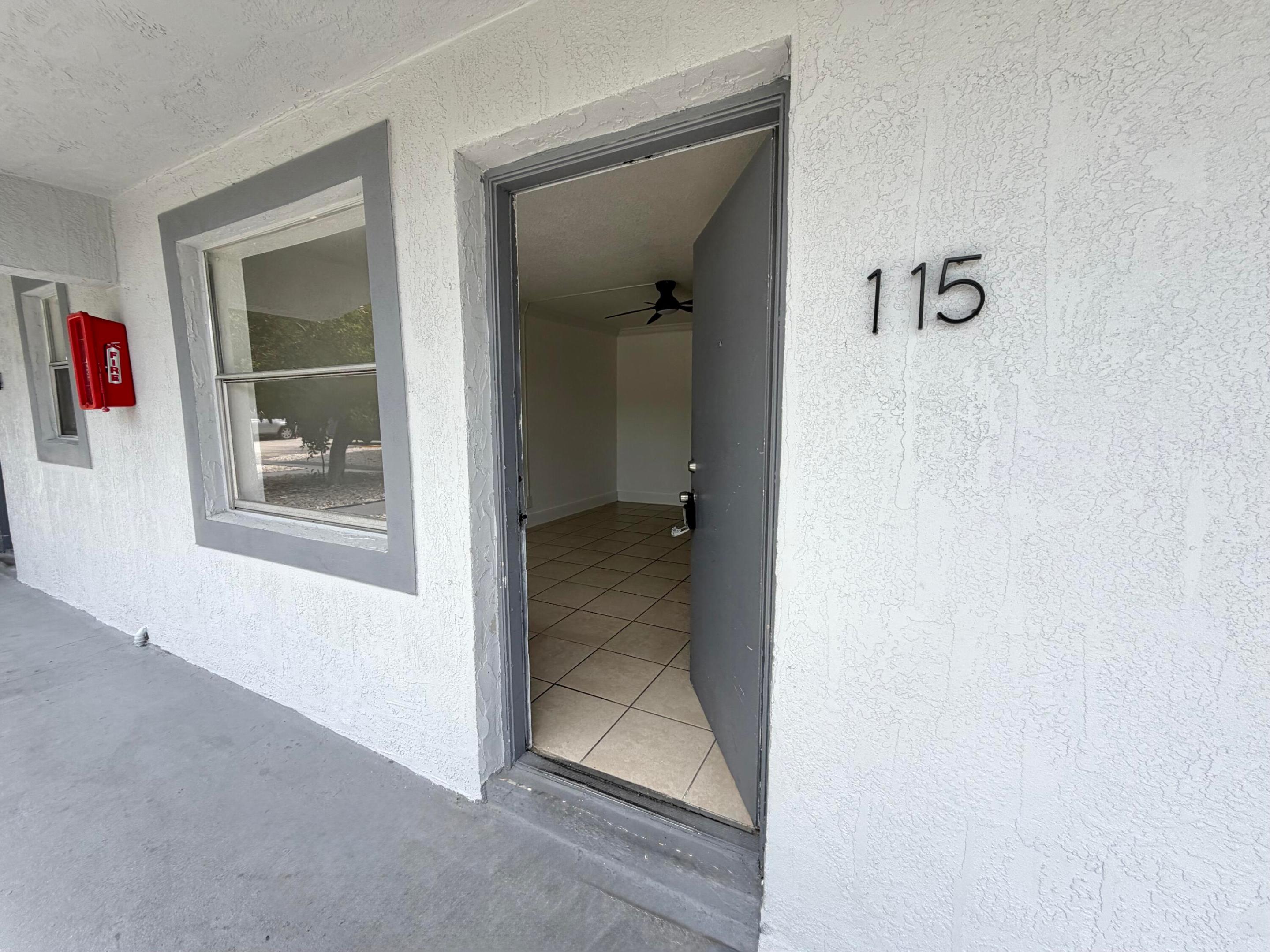 2127 Davie Boulevard 115 Property Photo 1