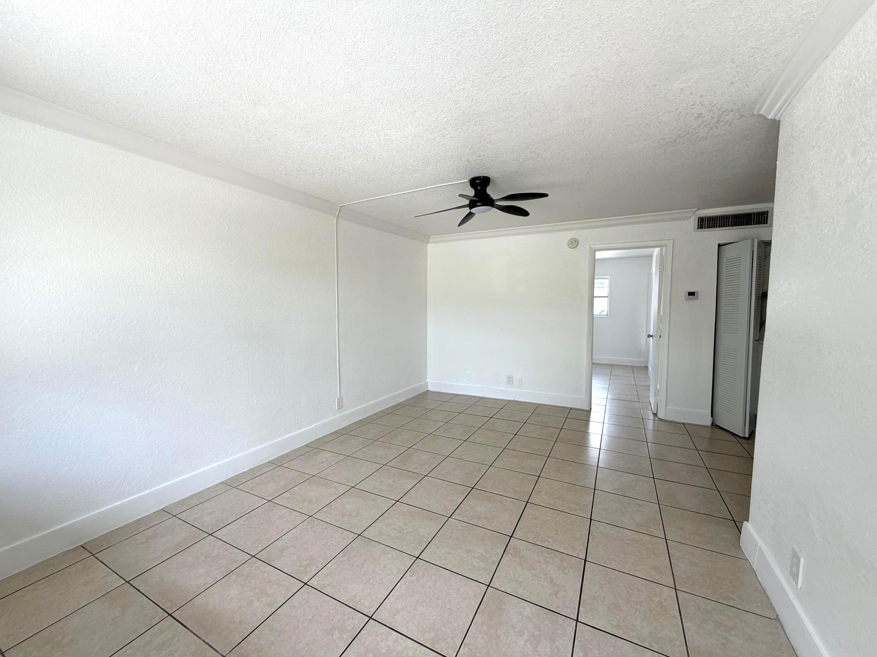 2127 Davie Boulevard 115 Property Photo 2