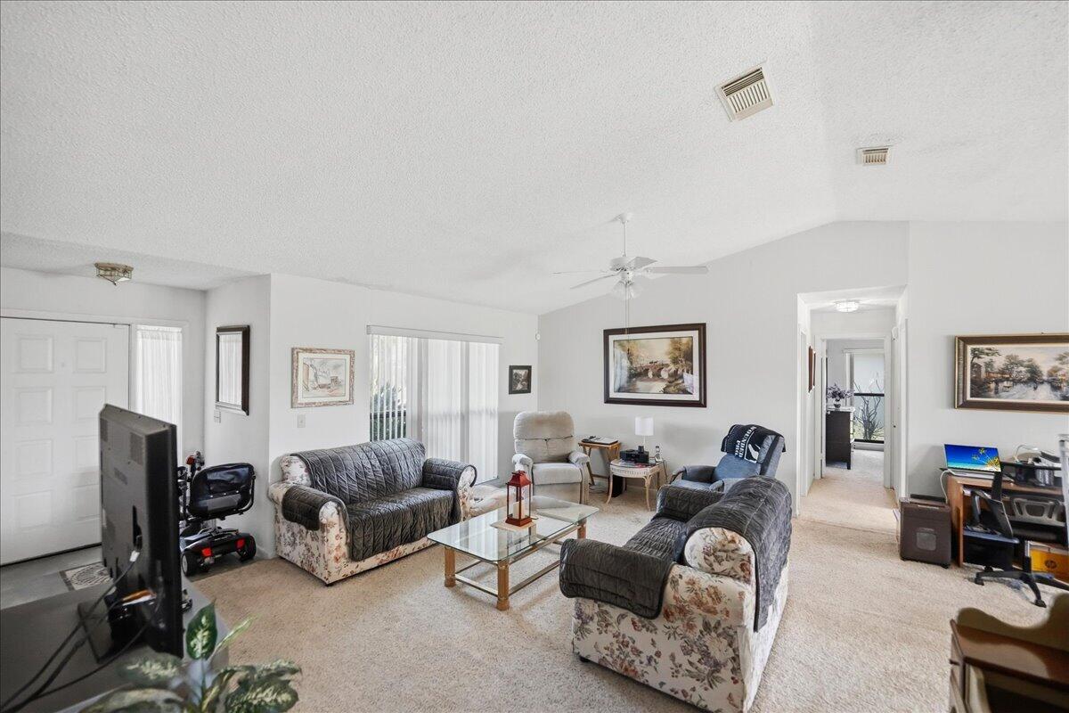 465 Se Asbury Lane Property Photo 12