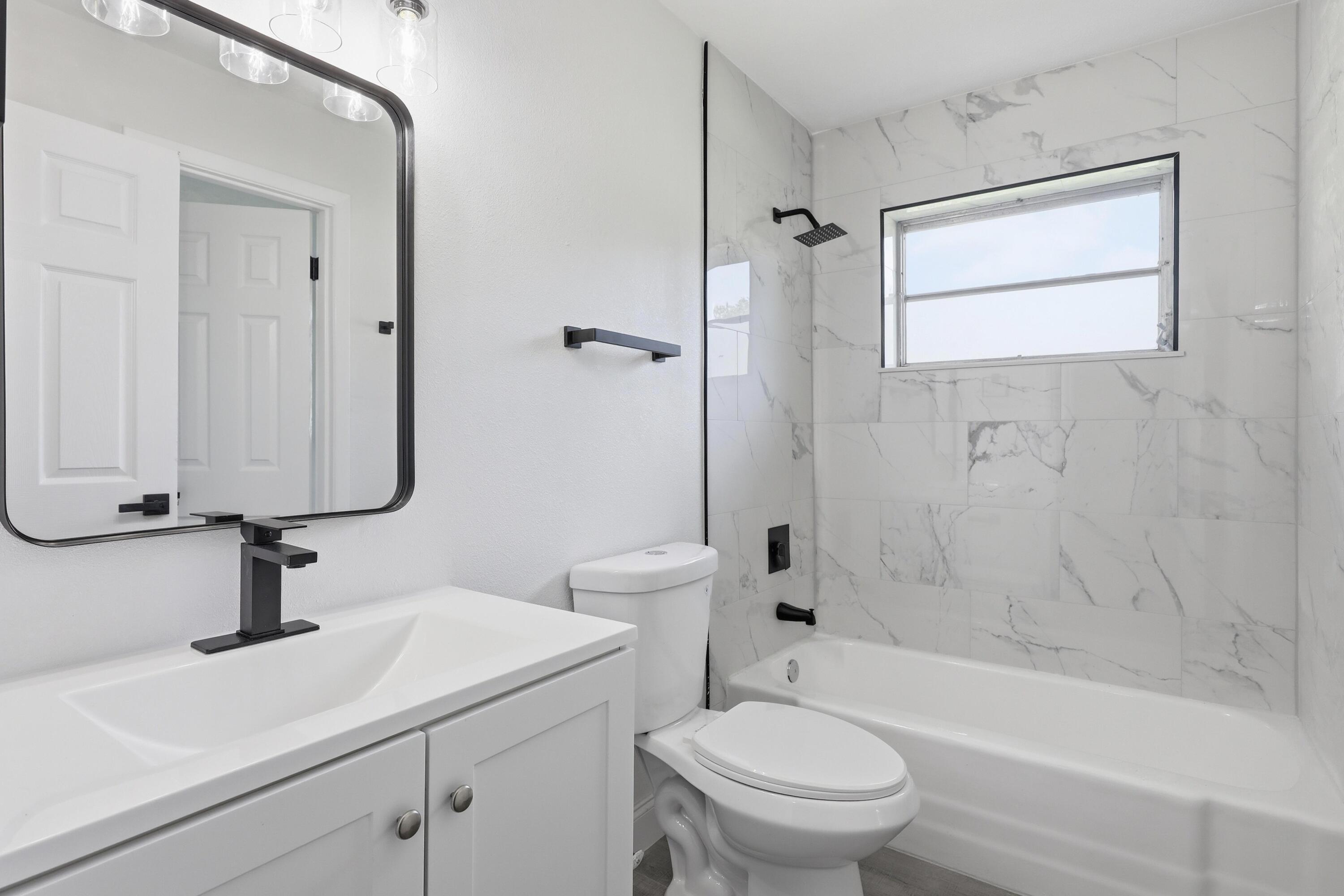 2726 6th Place Property Photo 12