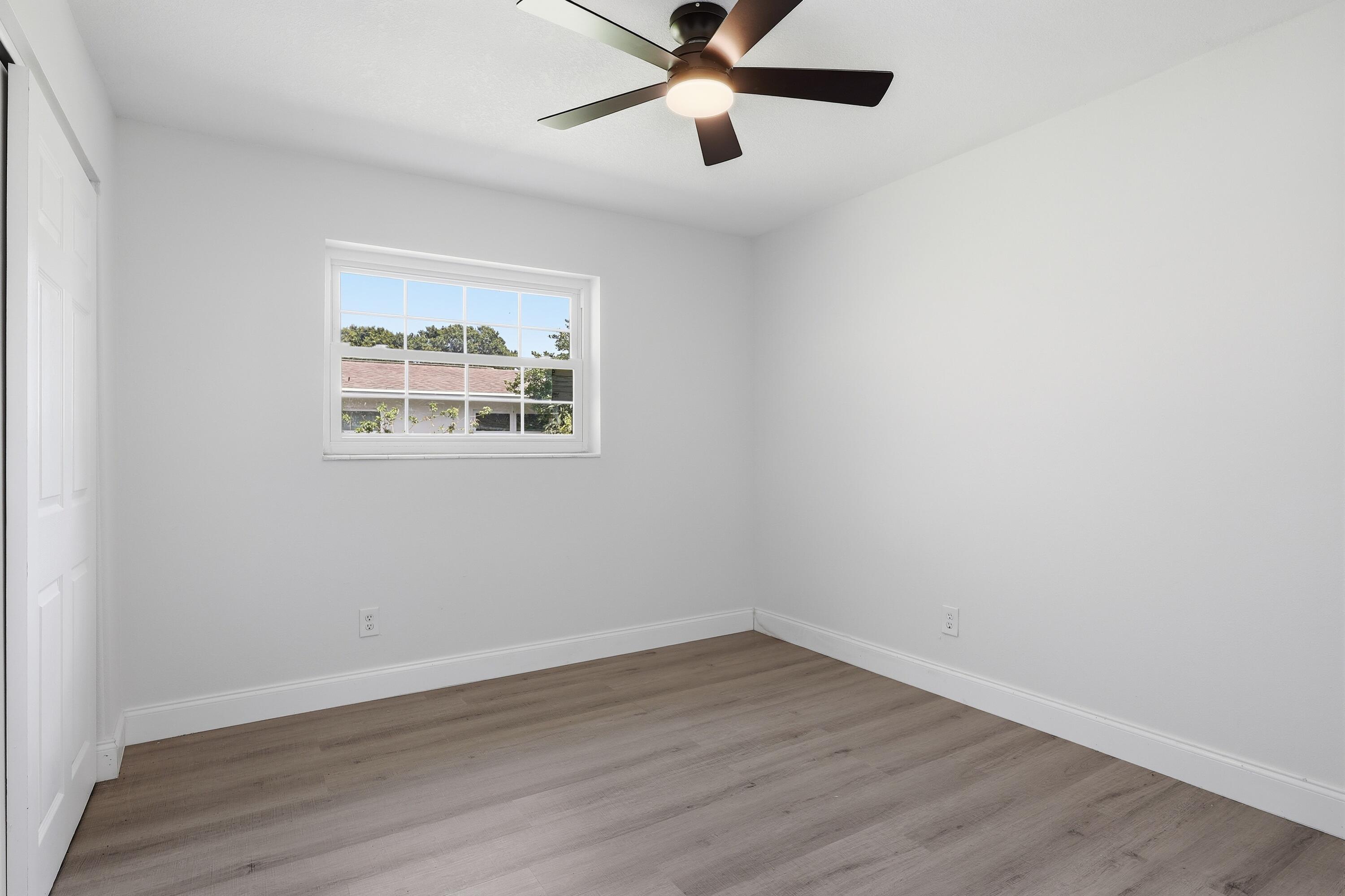 2726 6th Place Property Photo 15