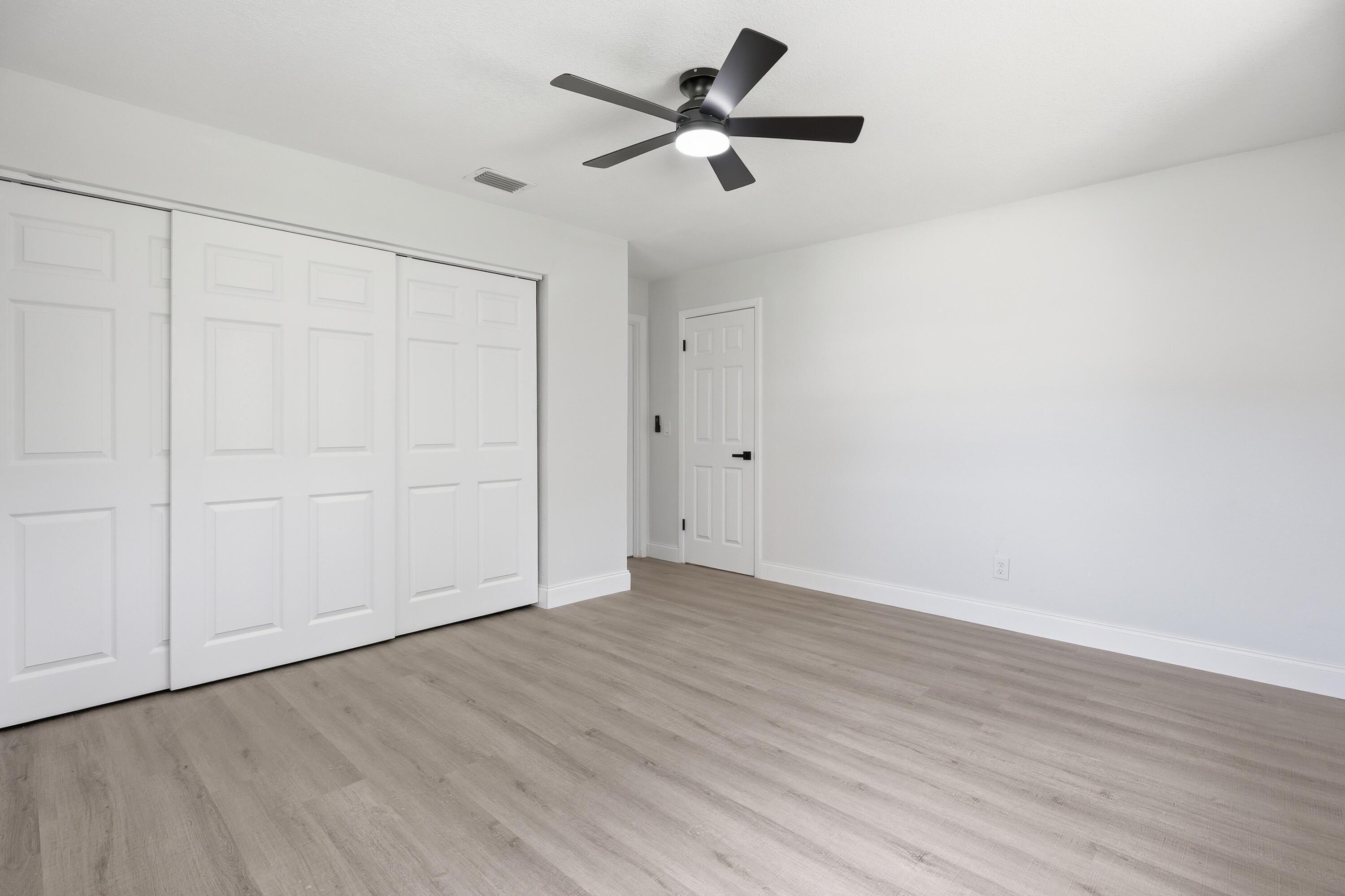 2726 6th Place Property Photo 20