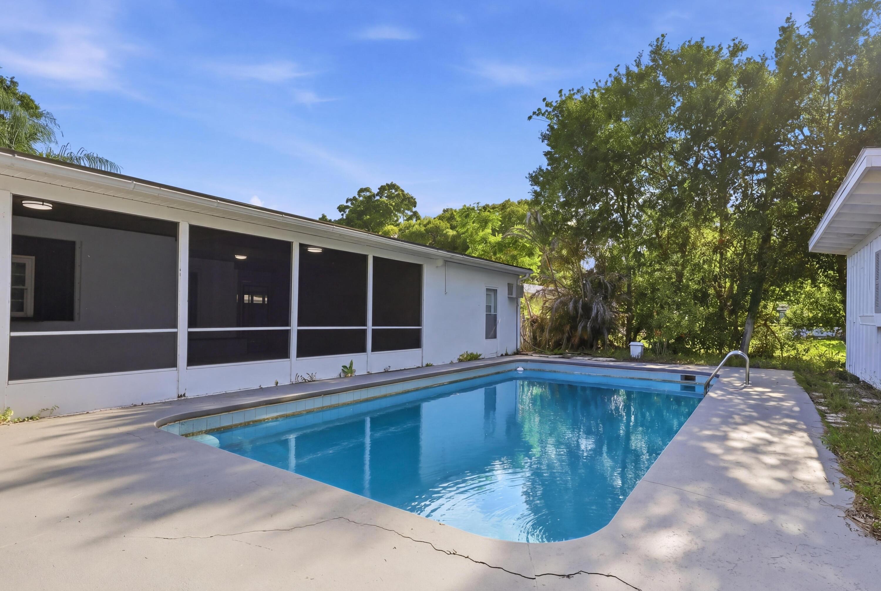 2726 6th Place Property Photo 26