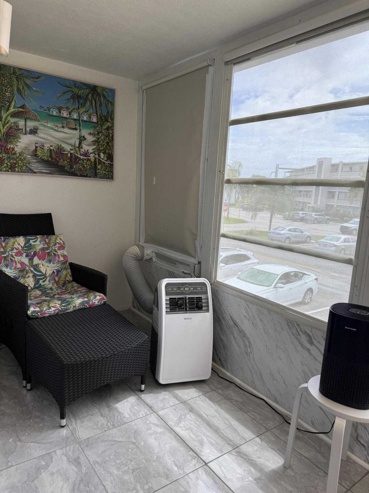 362 Oakridge T Property Photo 12