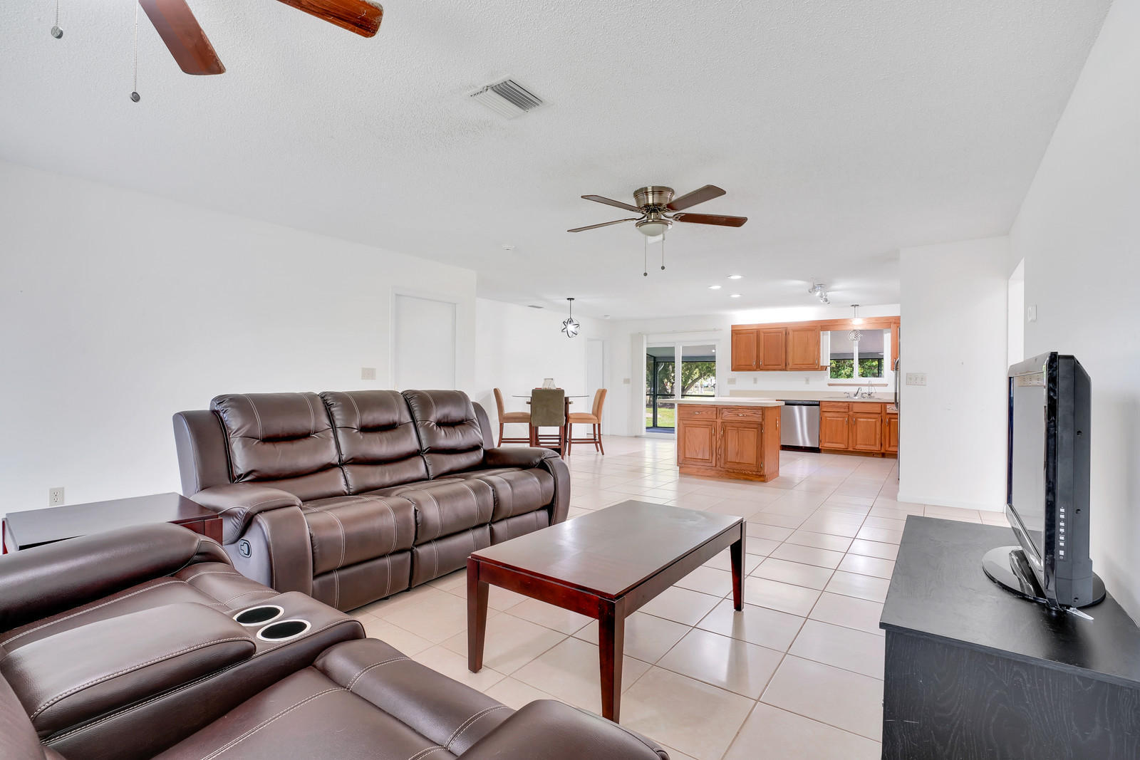 16245 E Burns Drive Property Photo 11
