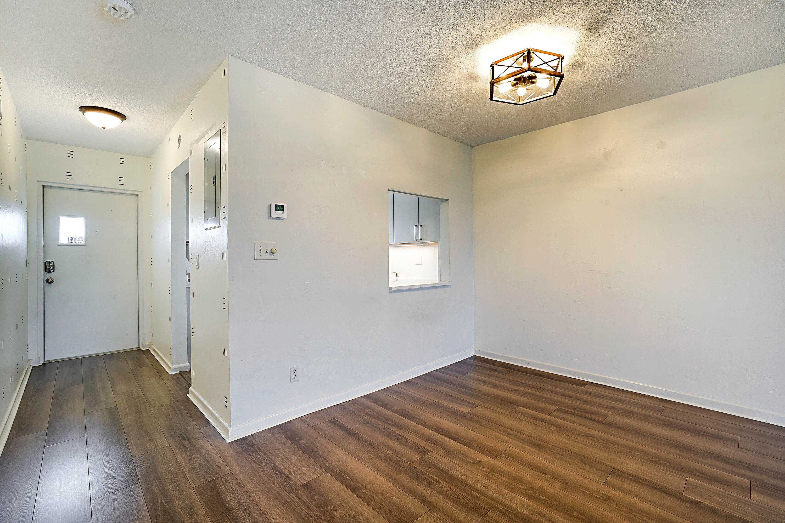 230 N Federal Highway 305 Property Photo 13