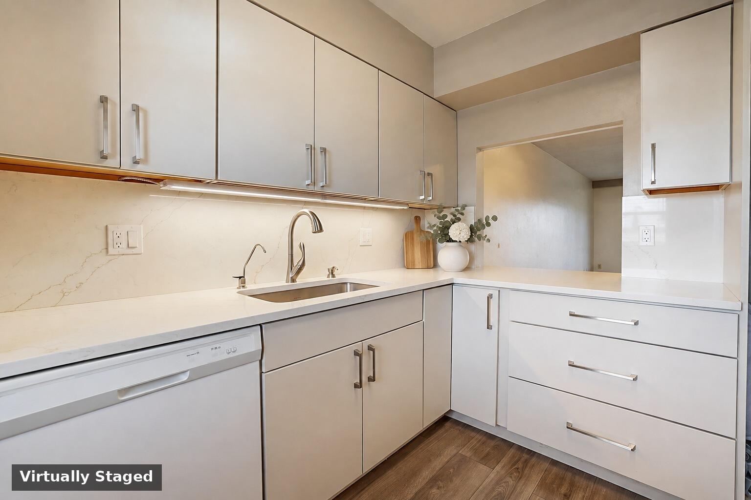 230 N Federal Highway 305 Property Photo 15