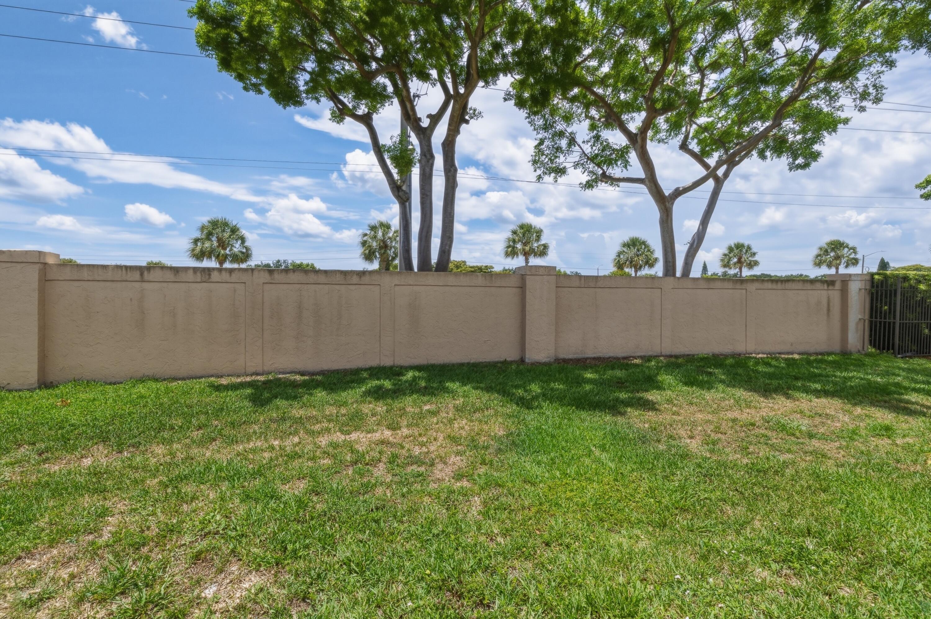 8128 Summerbreeze Lane Property Photo 22