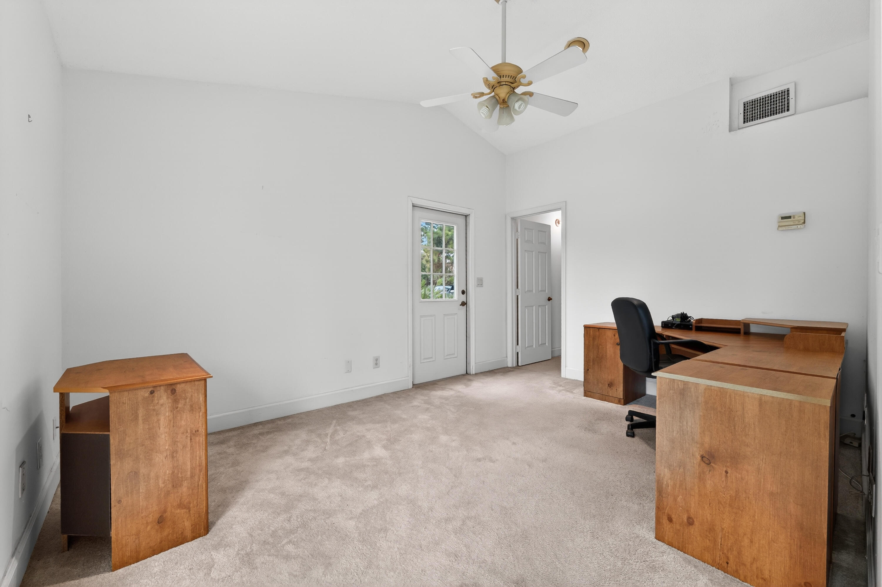 441 Ne Town Terrace Property Photo 34
